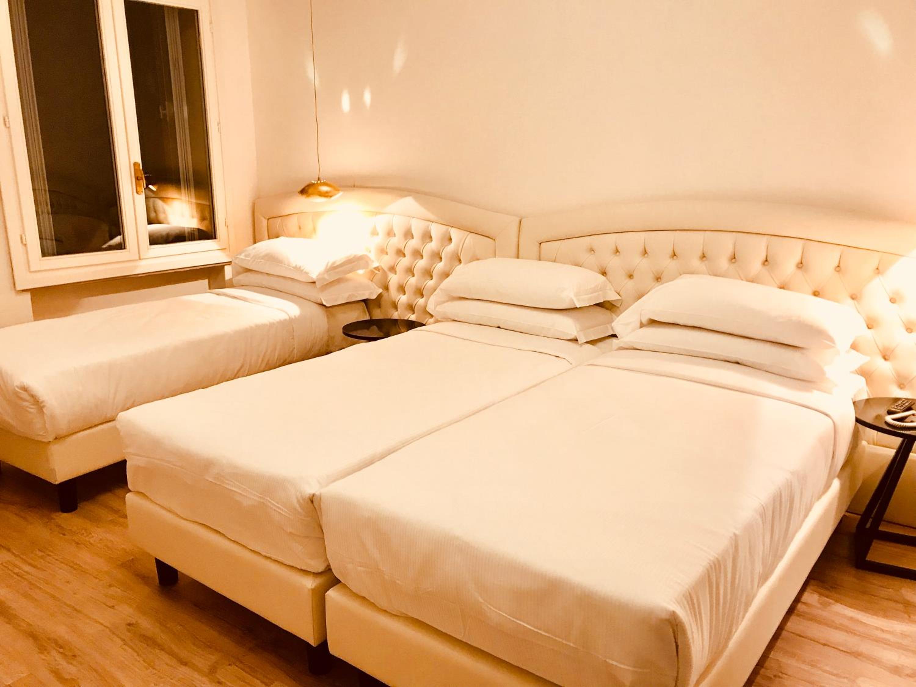 Deluxe Triple Room - Photo 3