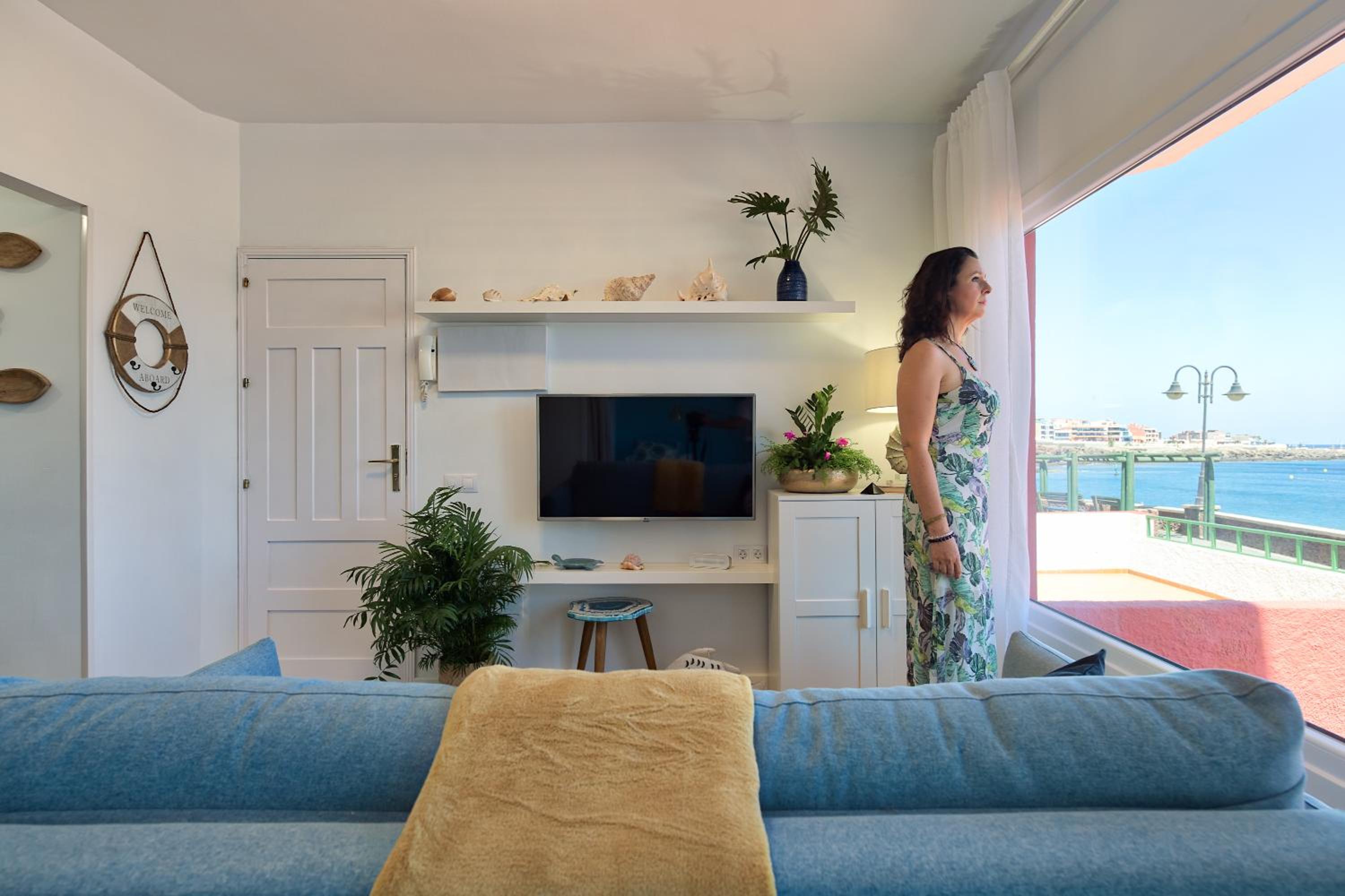 Apartment with Sea View photo 2