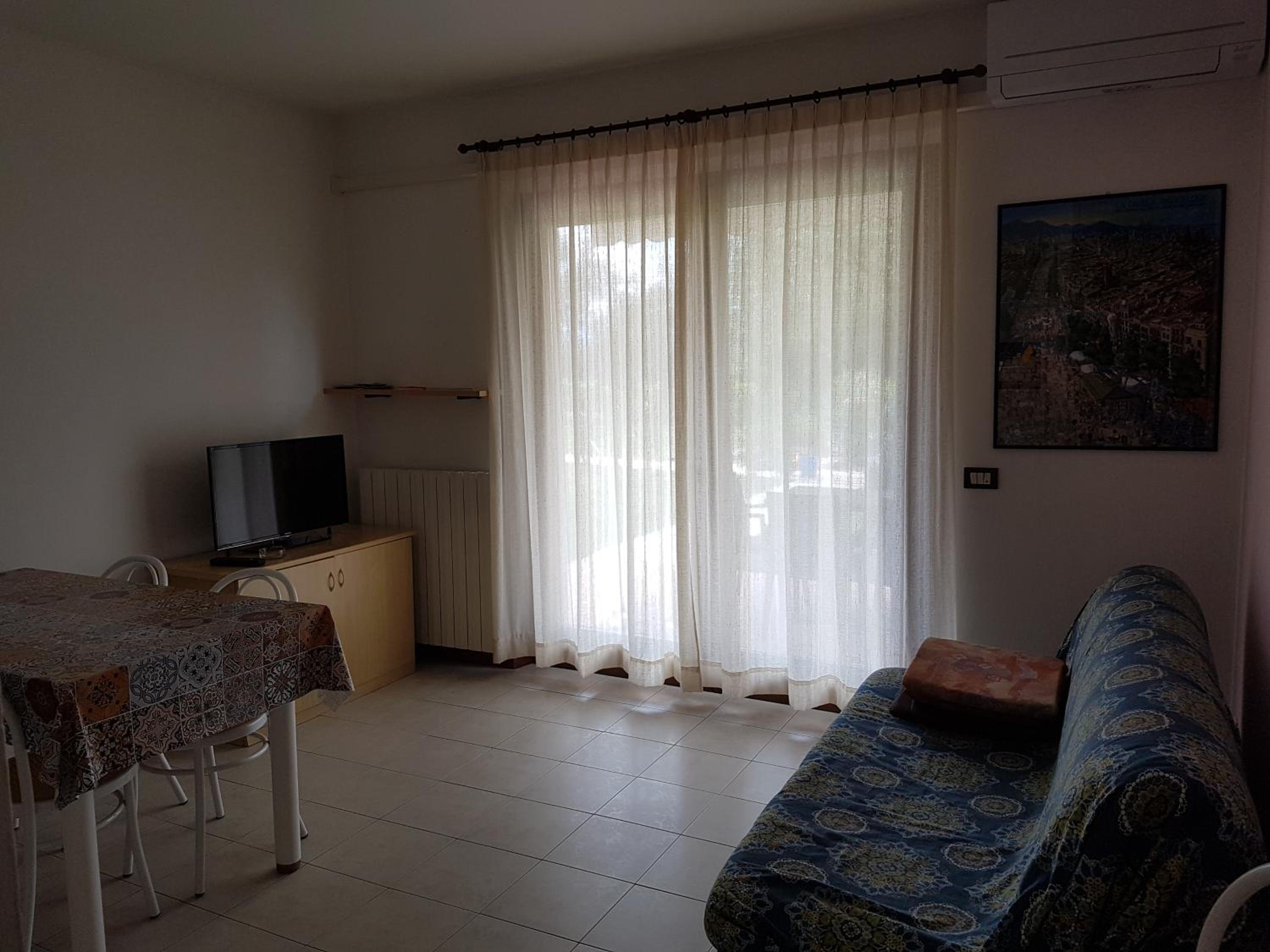Apartment photo 1