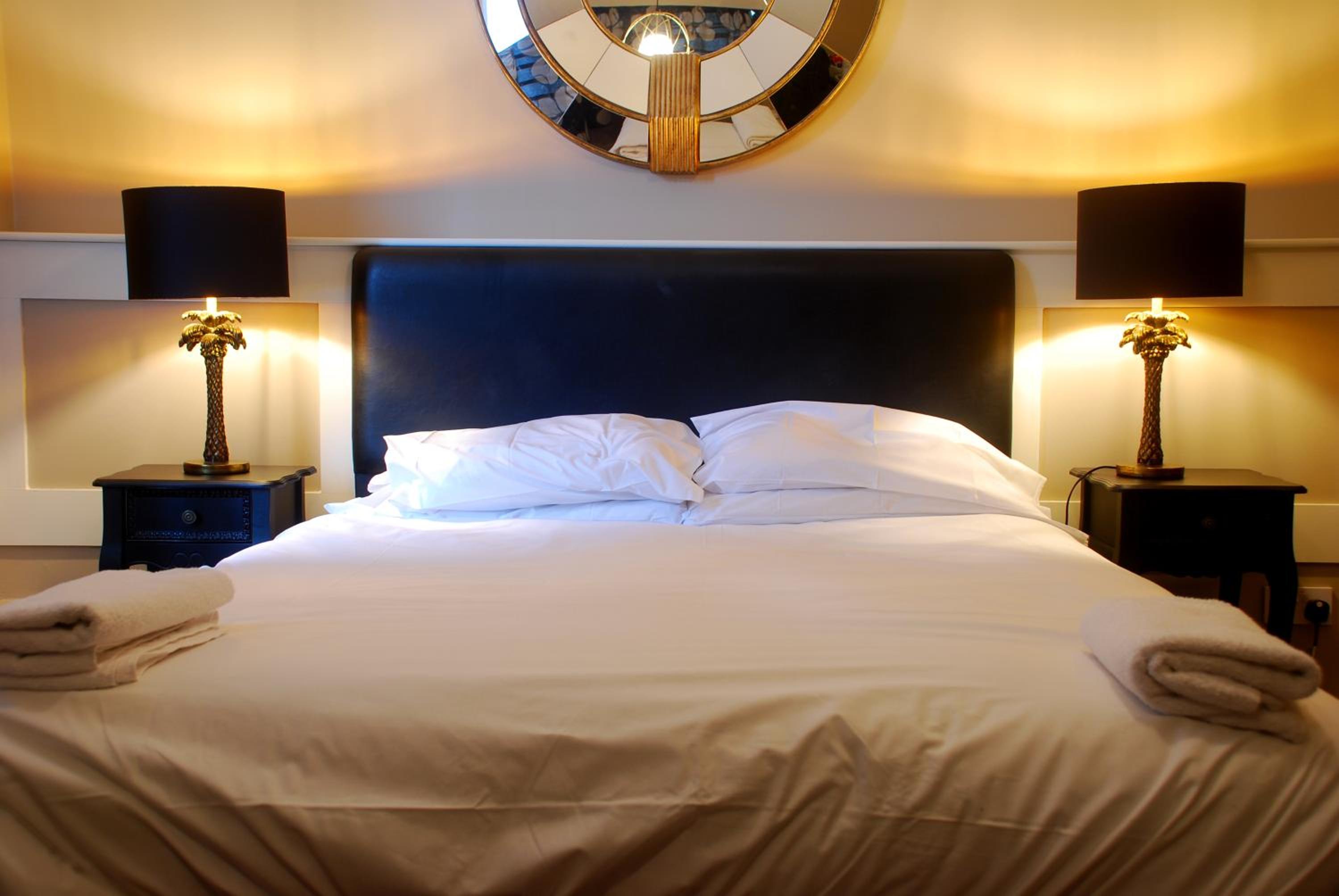 Basic Triple Room photo 1