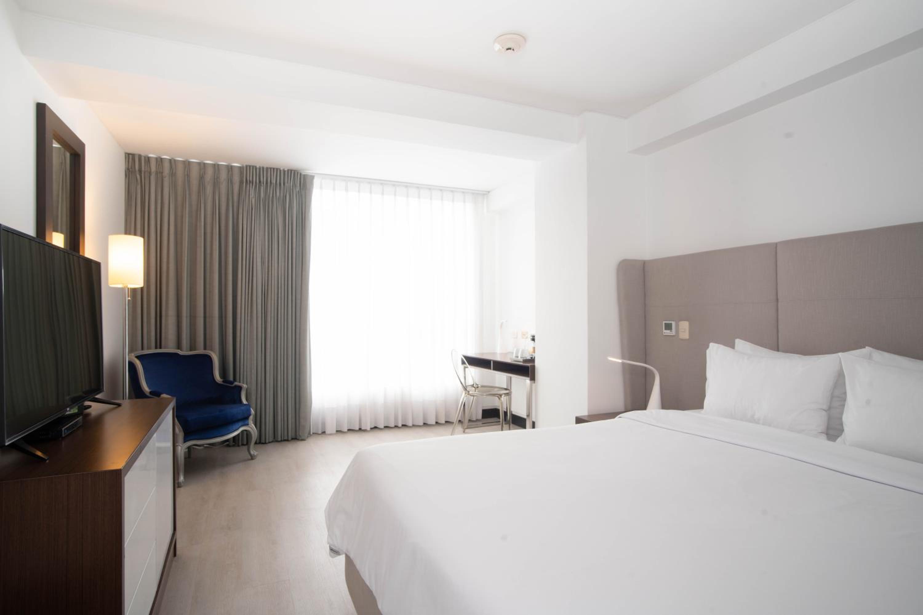 Premium Queen Room
