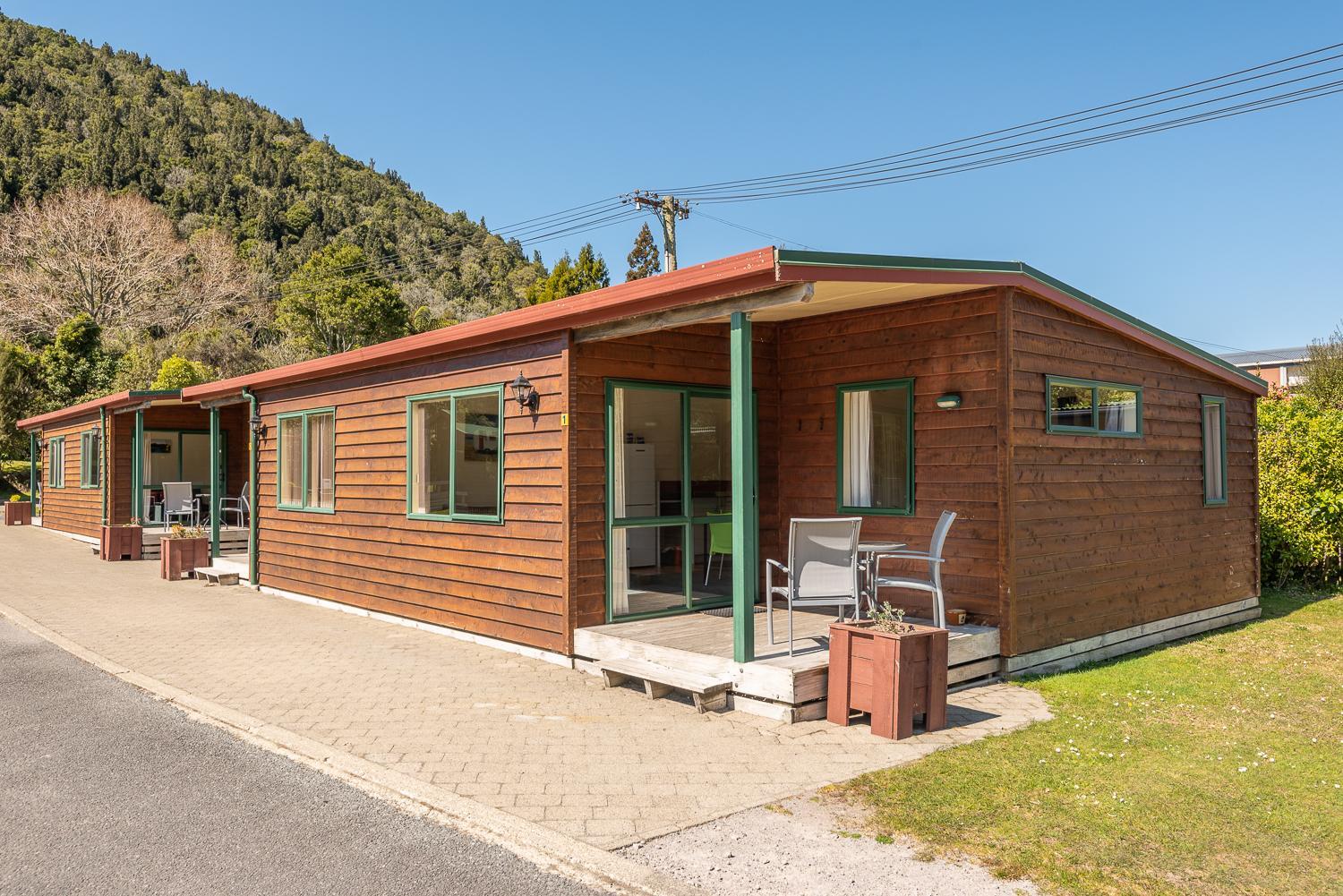 Two-Bedroom Cabin with Kitchenette