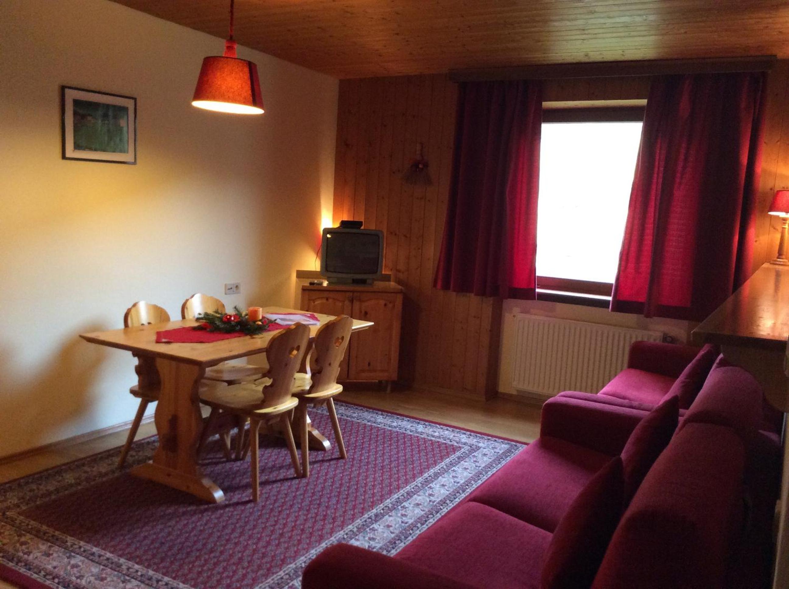 One-Bedroom Apartment photo 2