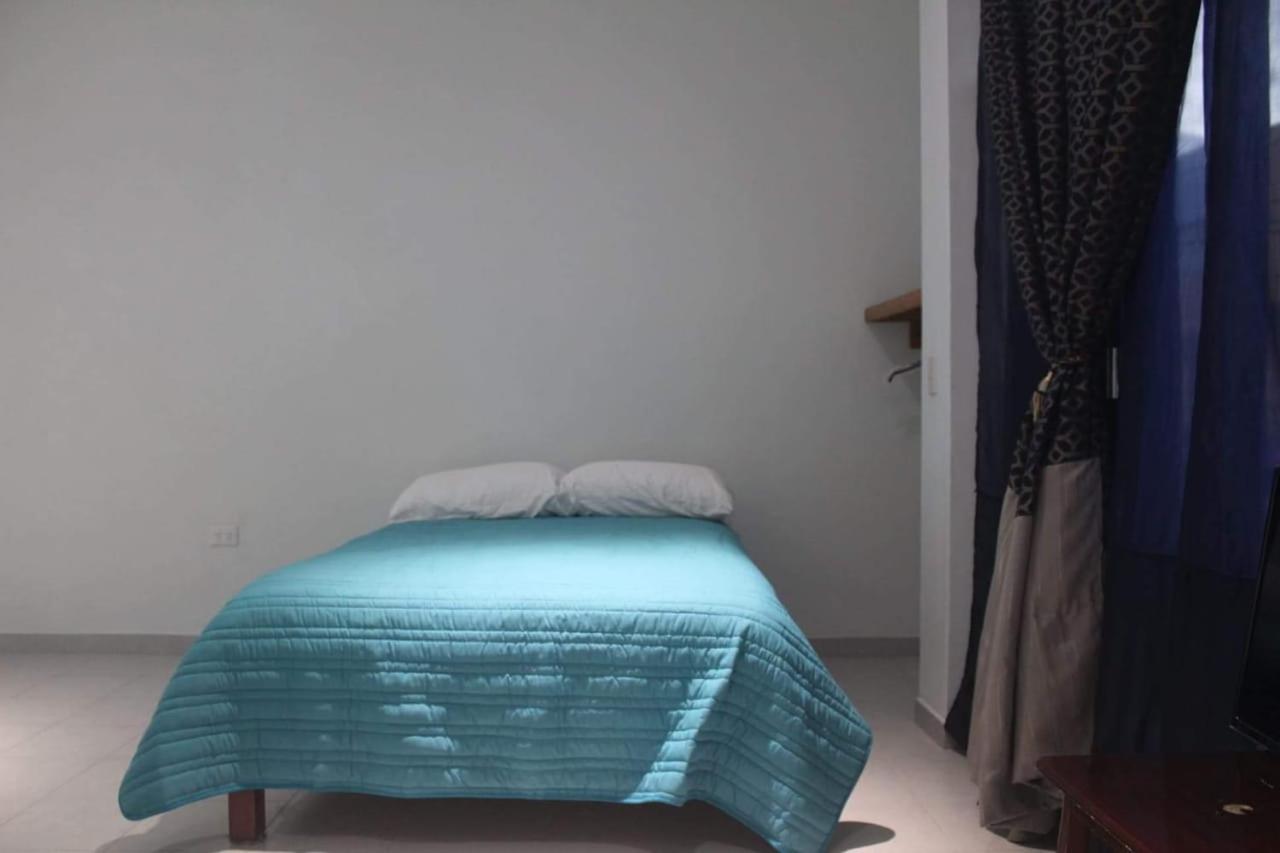 Twin Room - Photo 15