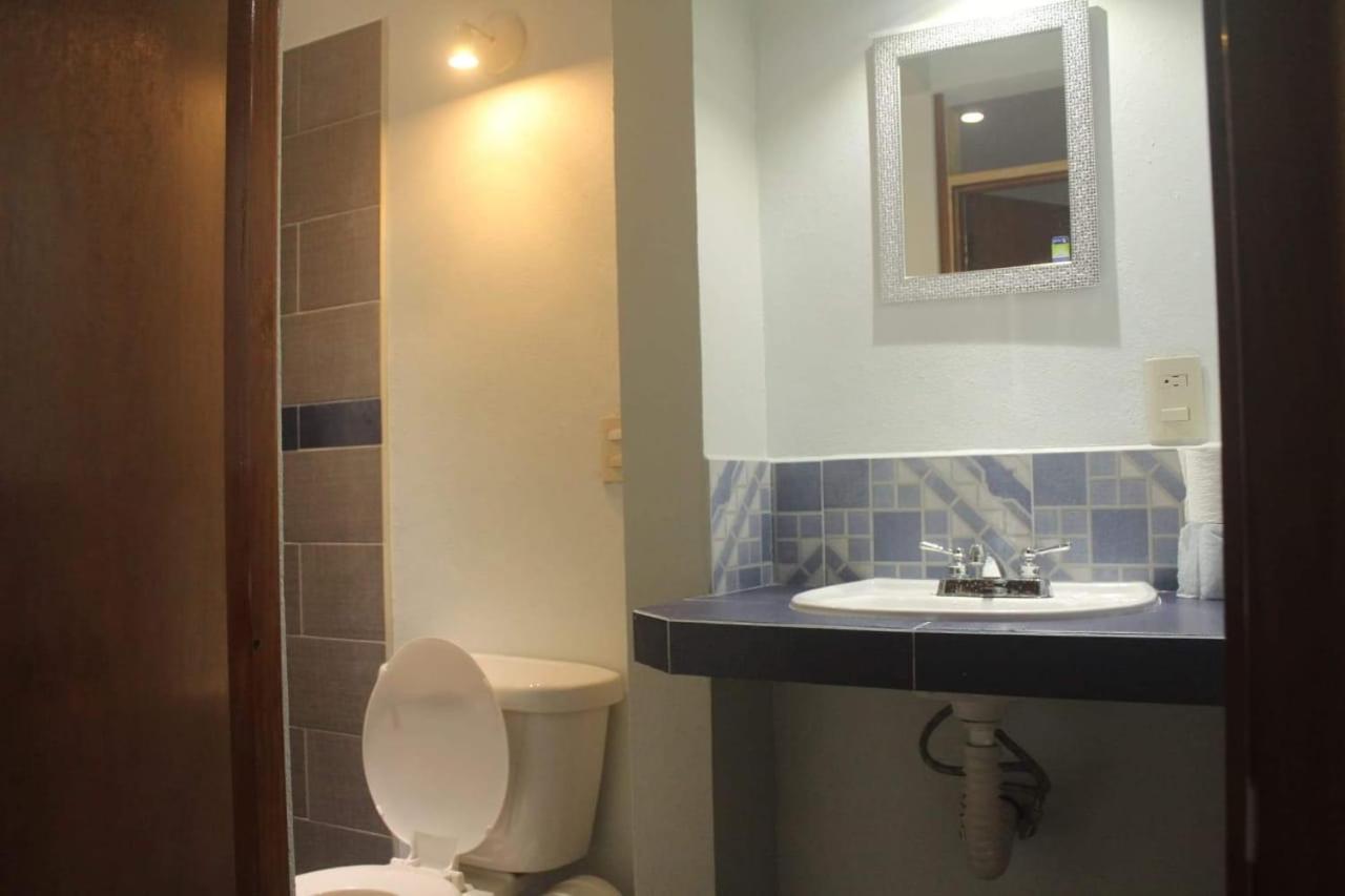 Twin Room - Photo 14