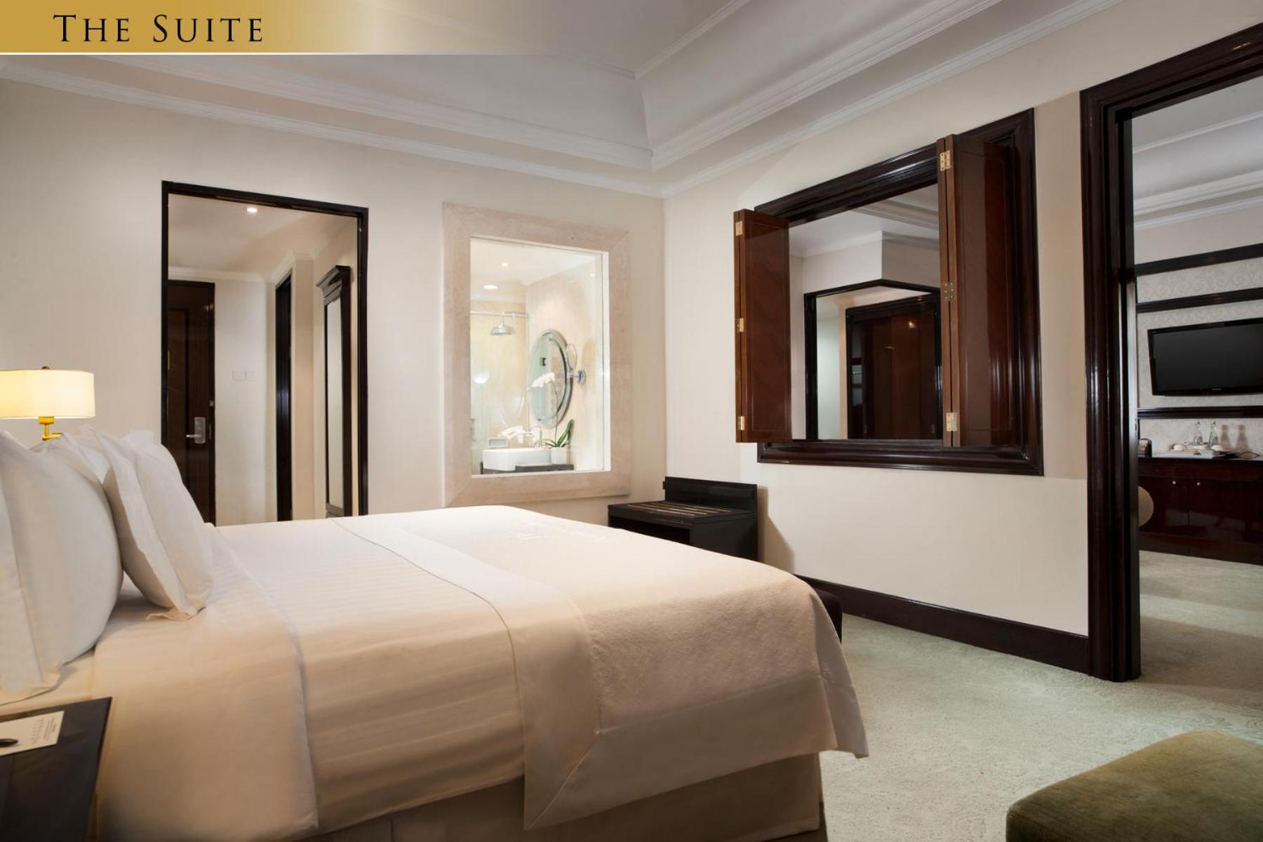 Suite - Photo 1