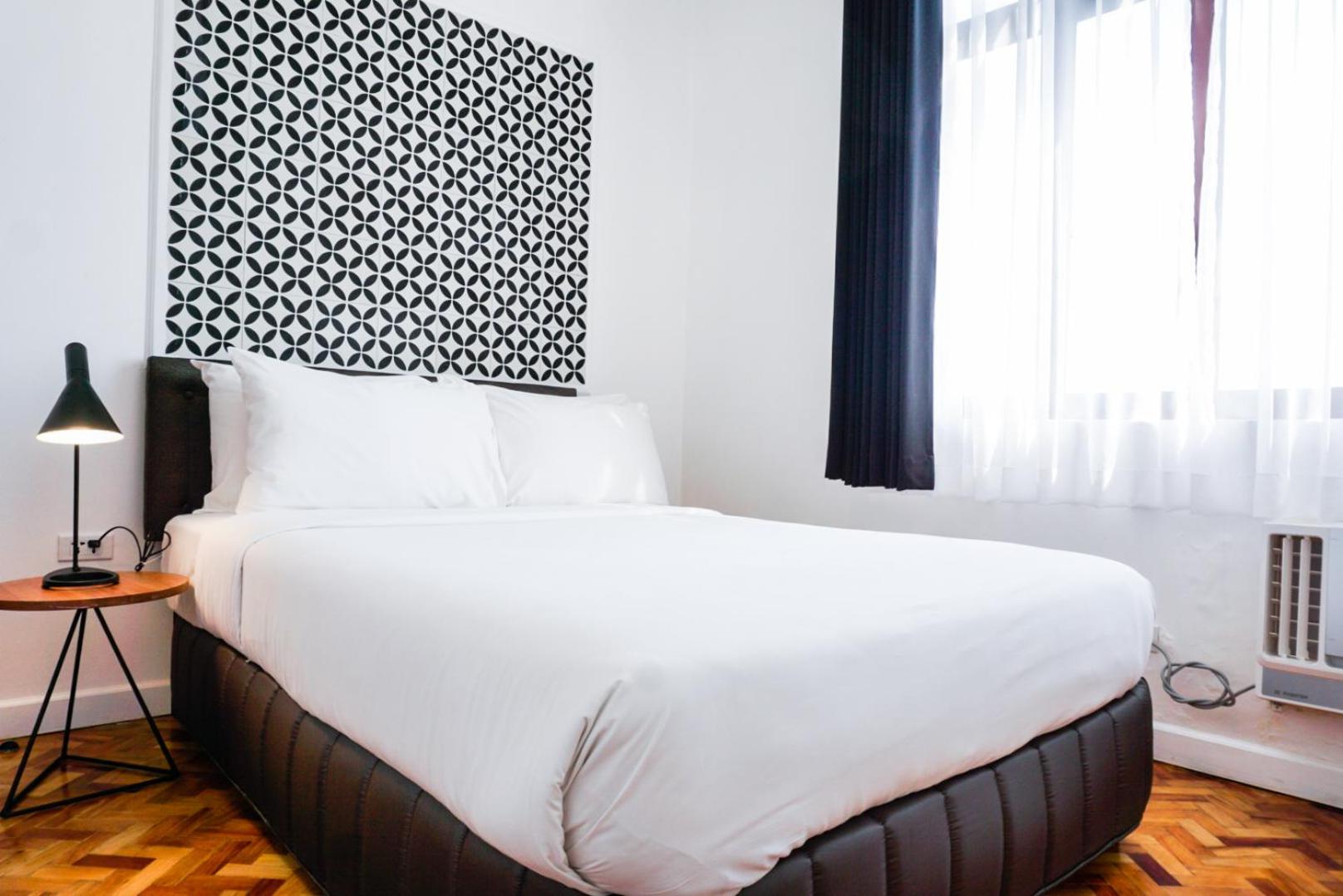 Three Bedroom Premium Suite - Photo 6