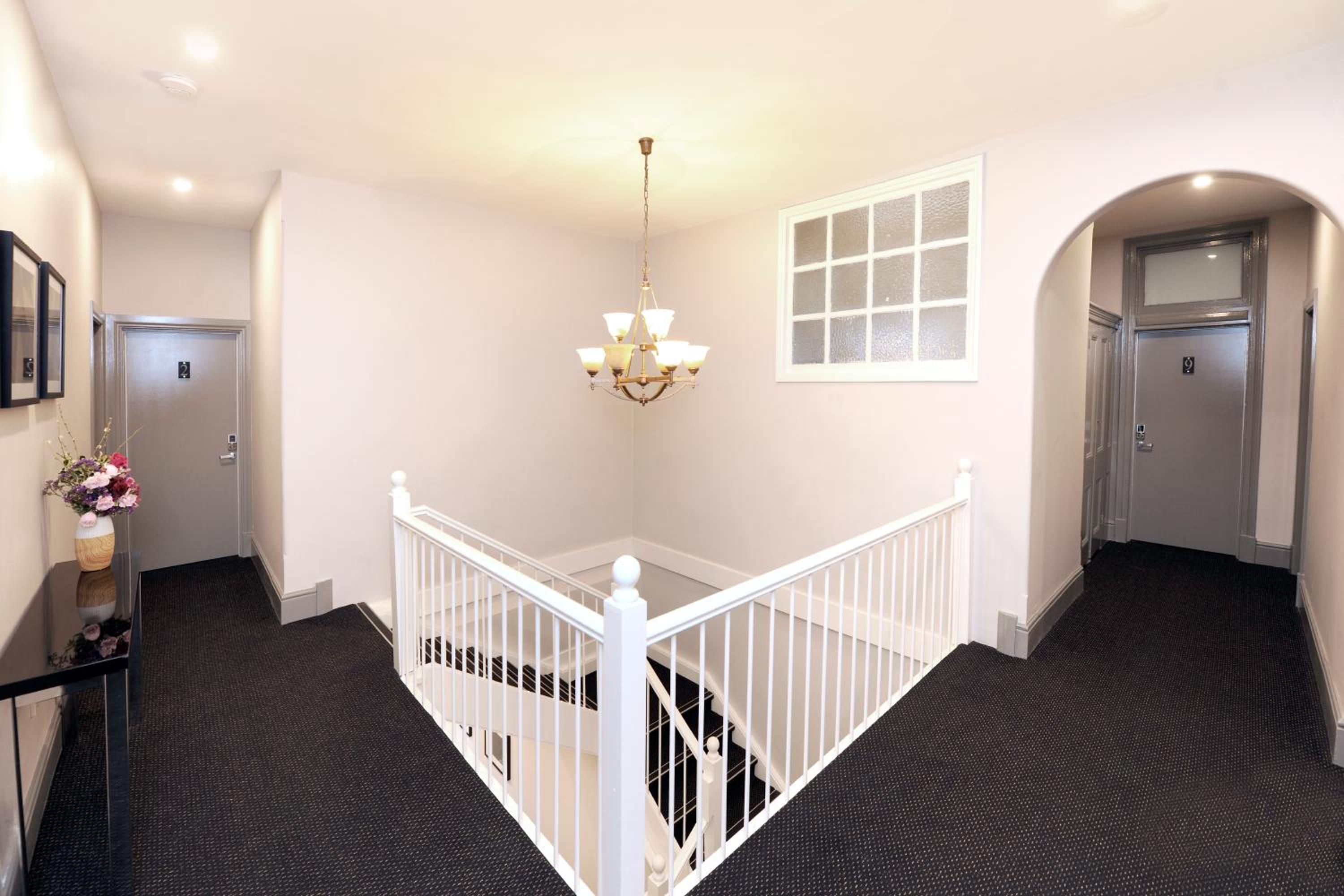 Deluxe King Studio