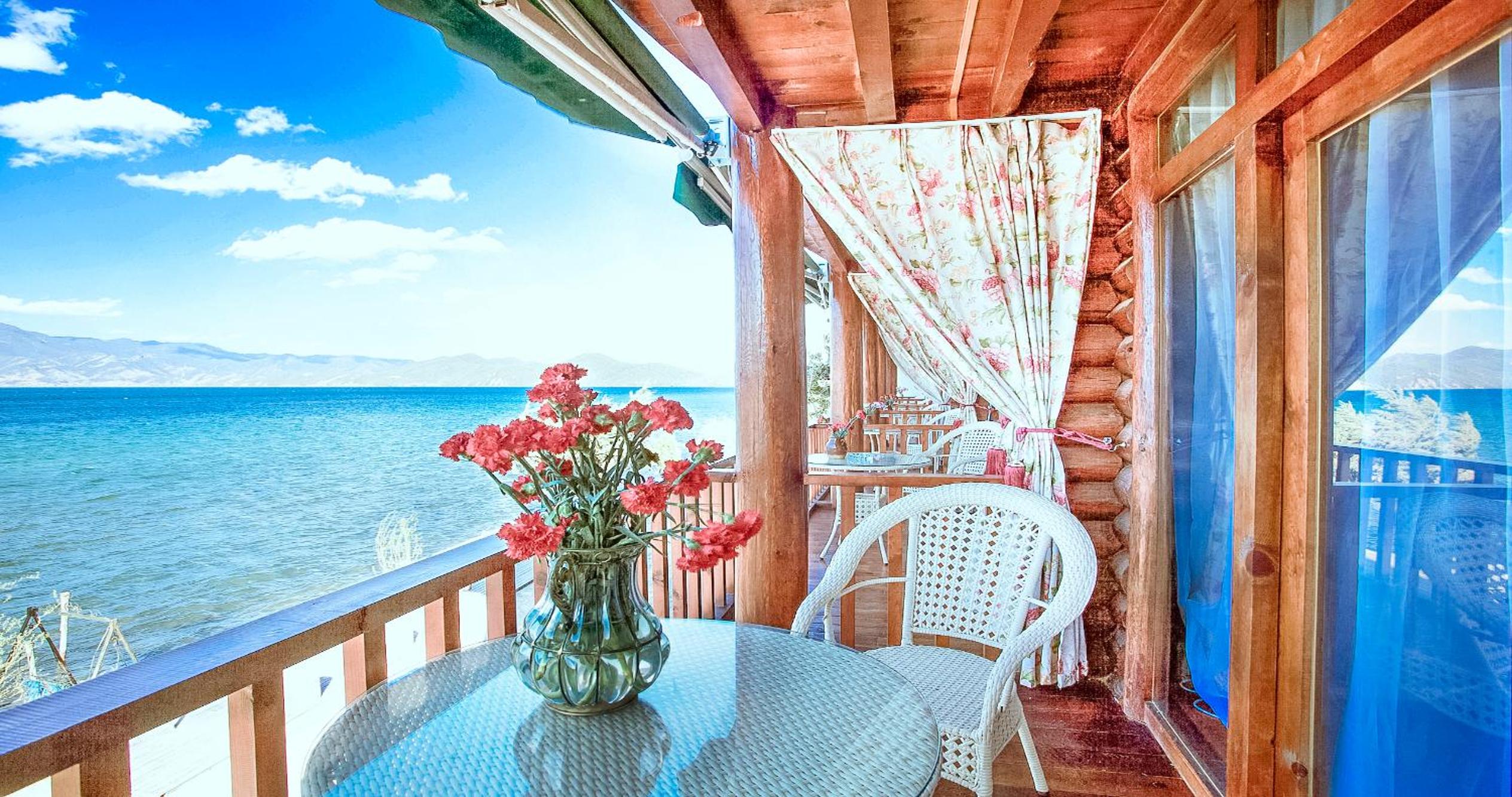 Double Room With Balcony (2 Adults + 1 Child) photo 3
