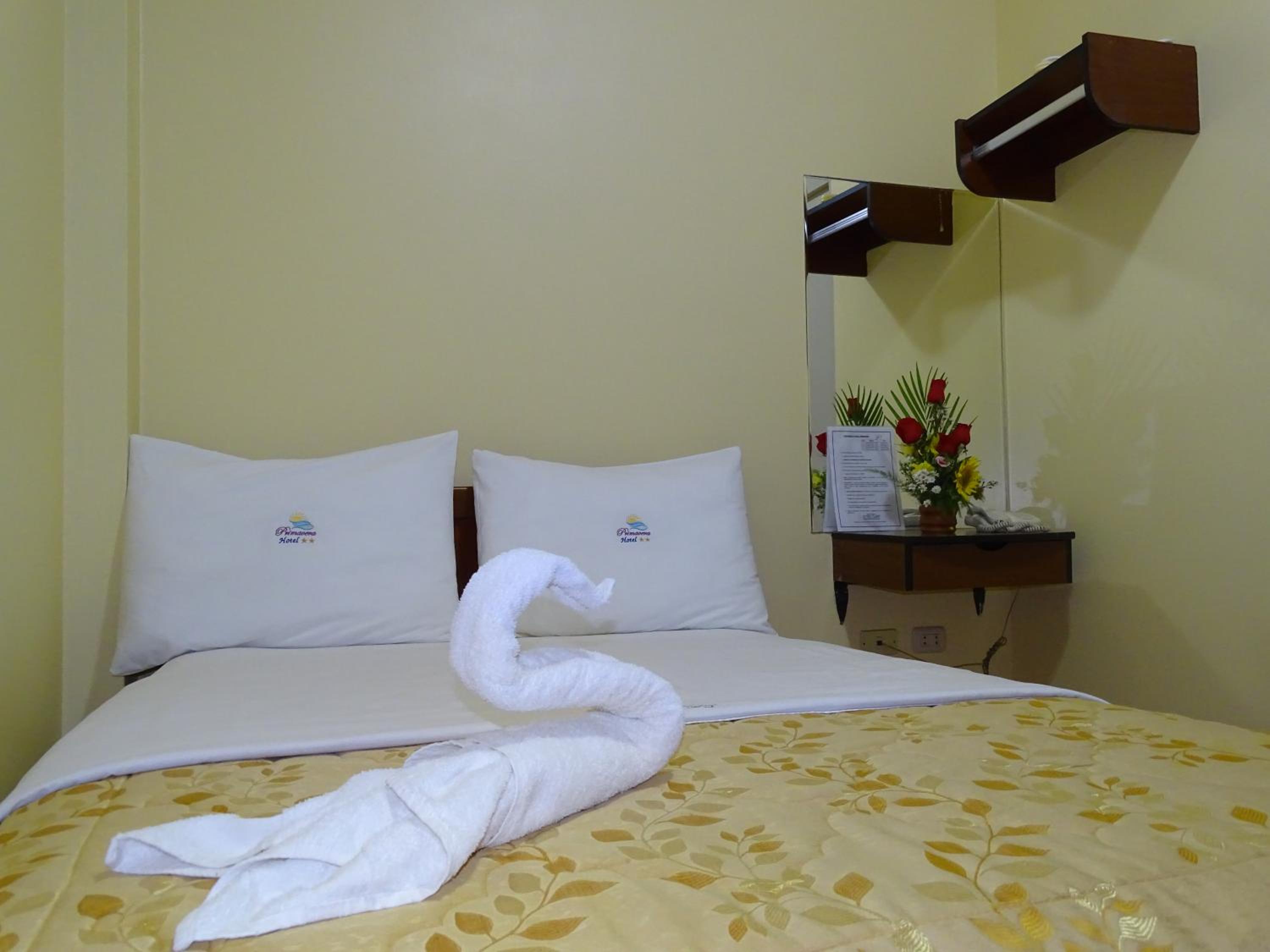 Single Room with Bathroom photo 1