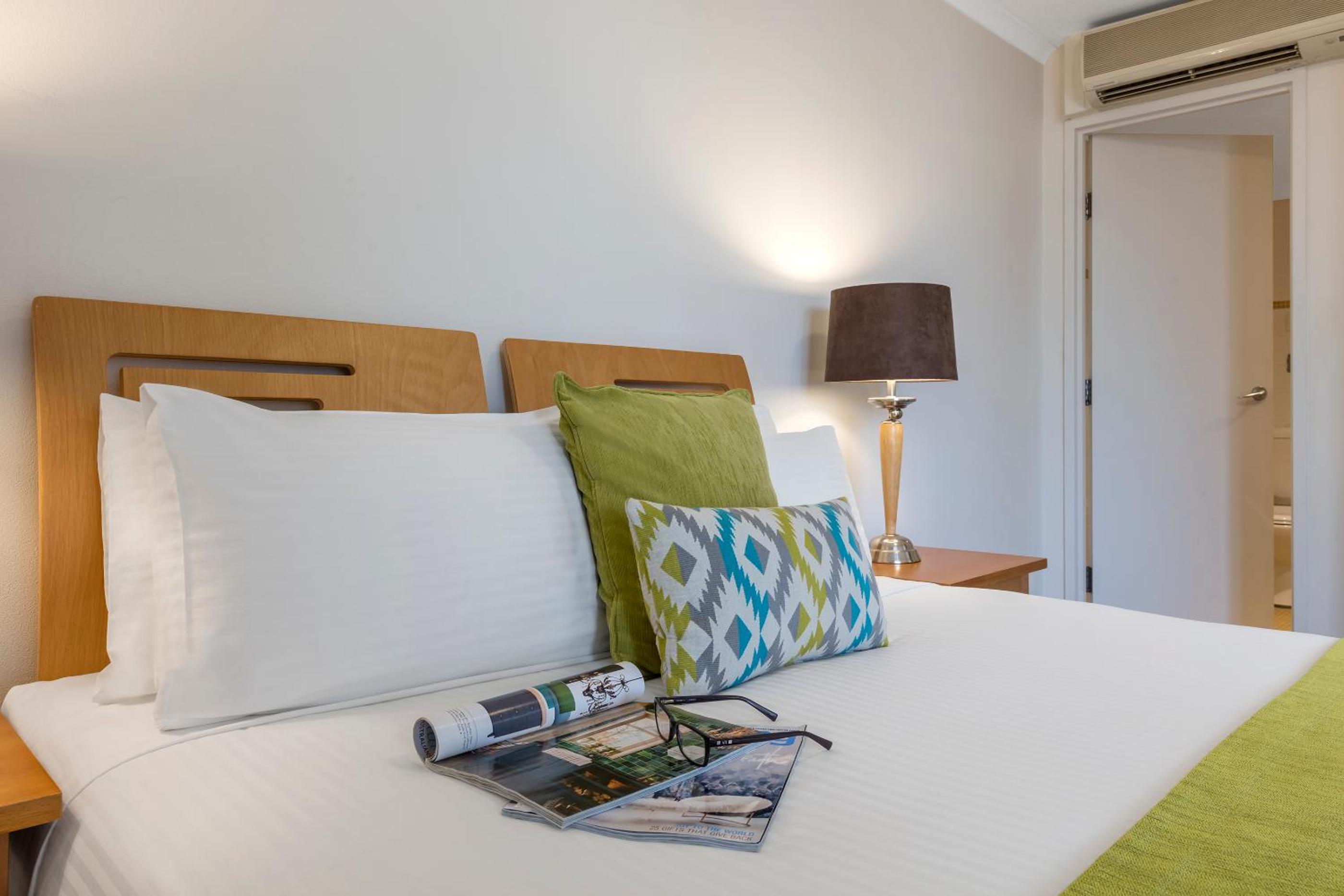 One-Bedroom Apartment thumbnail 5