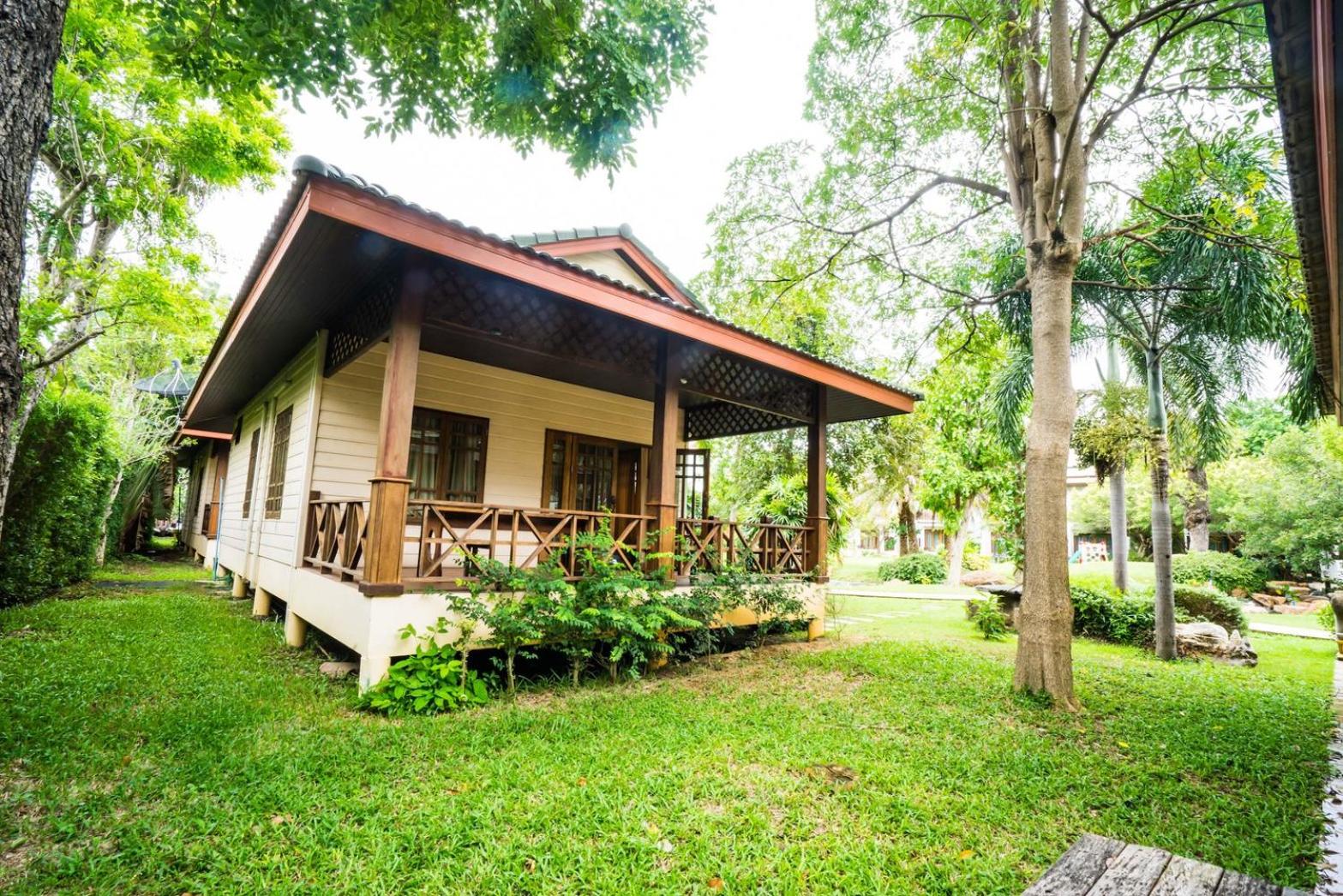 Cottage with Garden View photo 3