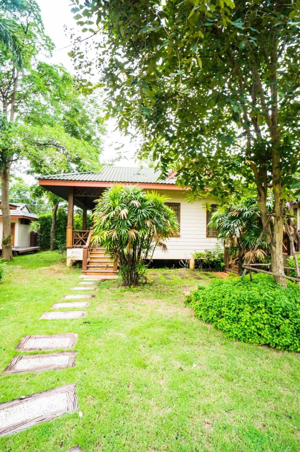 Cottage with Garden View photo 2