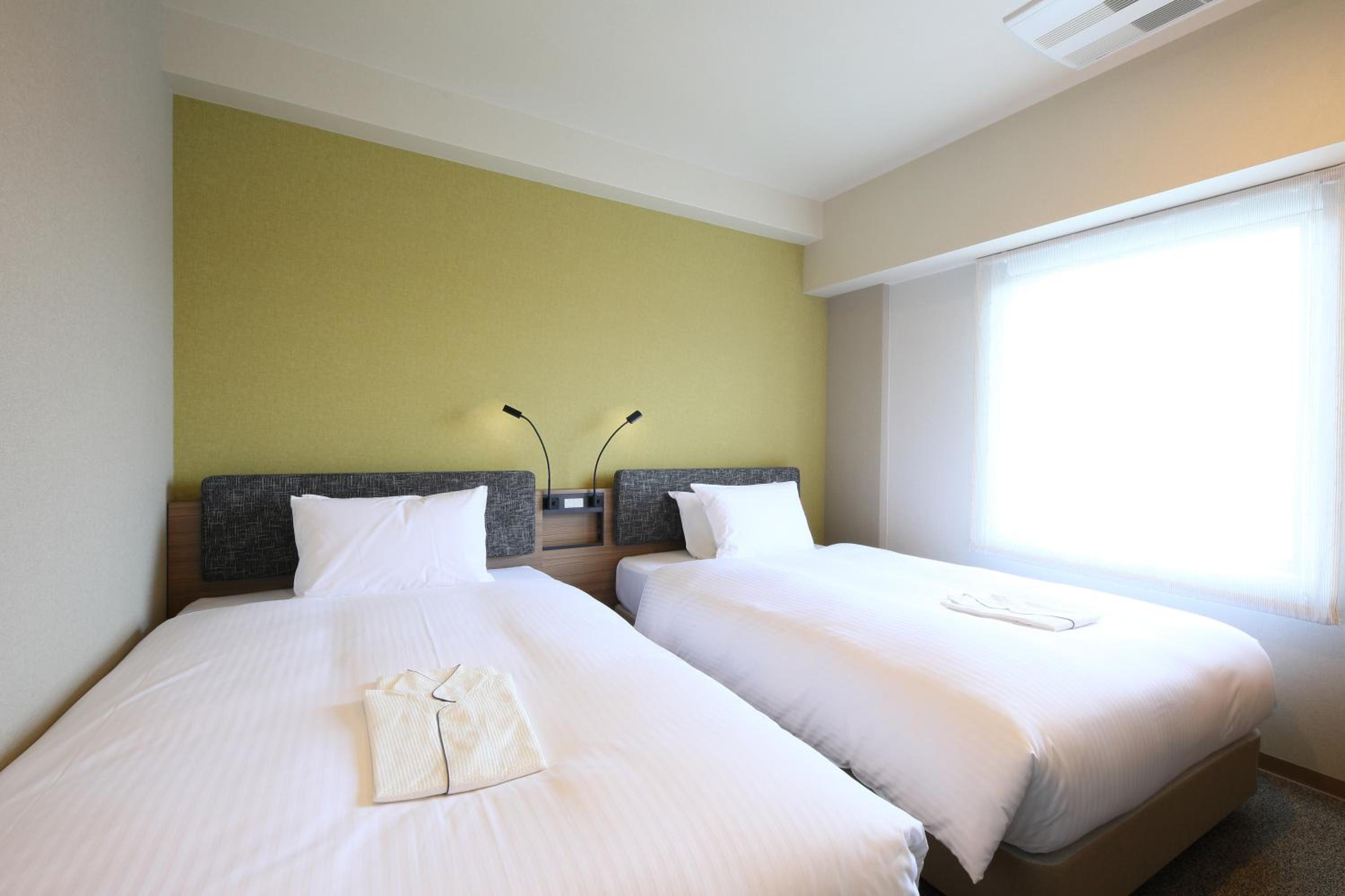 【Short Stay】Room Selected at Check-In (17:00 Check in - 9:00 Check out) - Bed Type Not Guaranteed photo 2