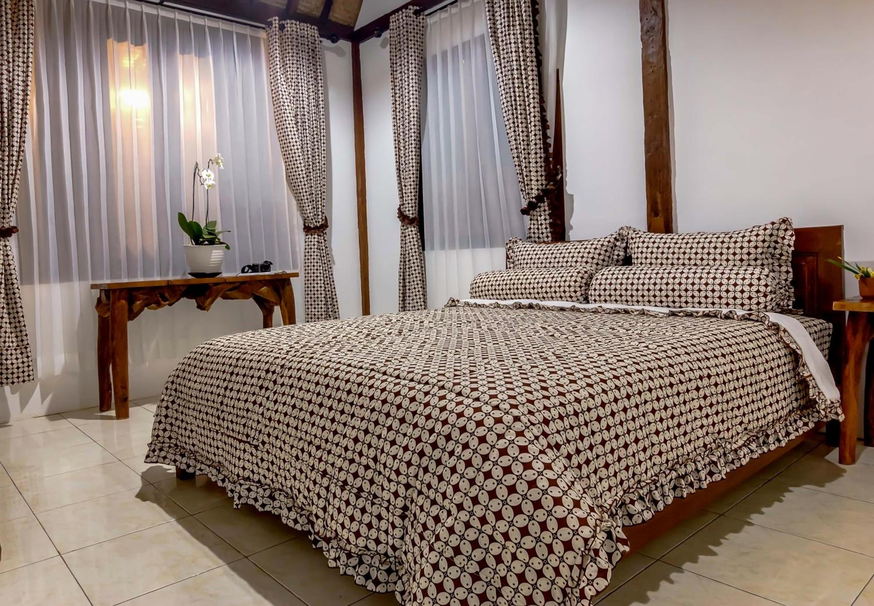 Deluxe Double Room - Photo 20