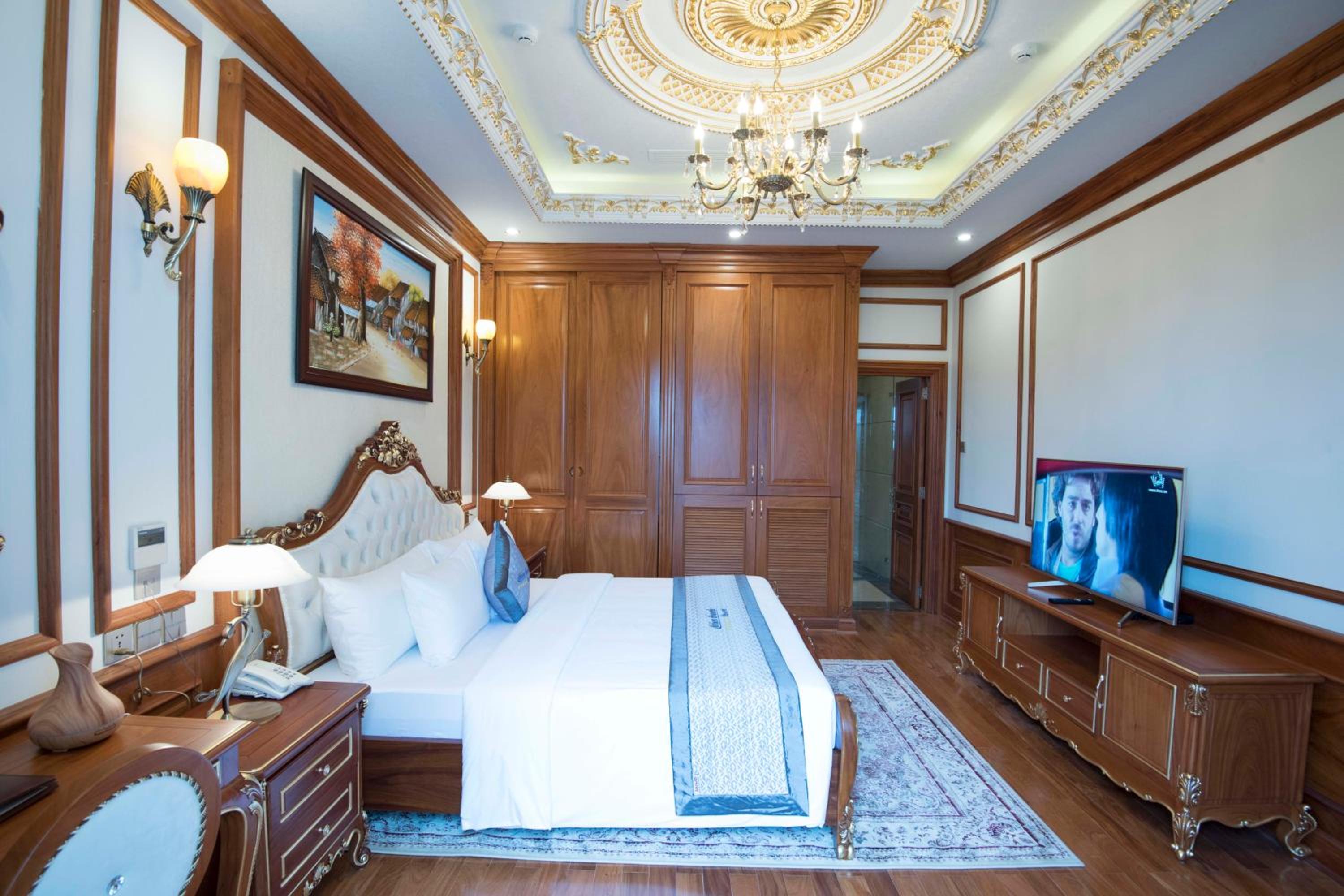 Presidential Suite