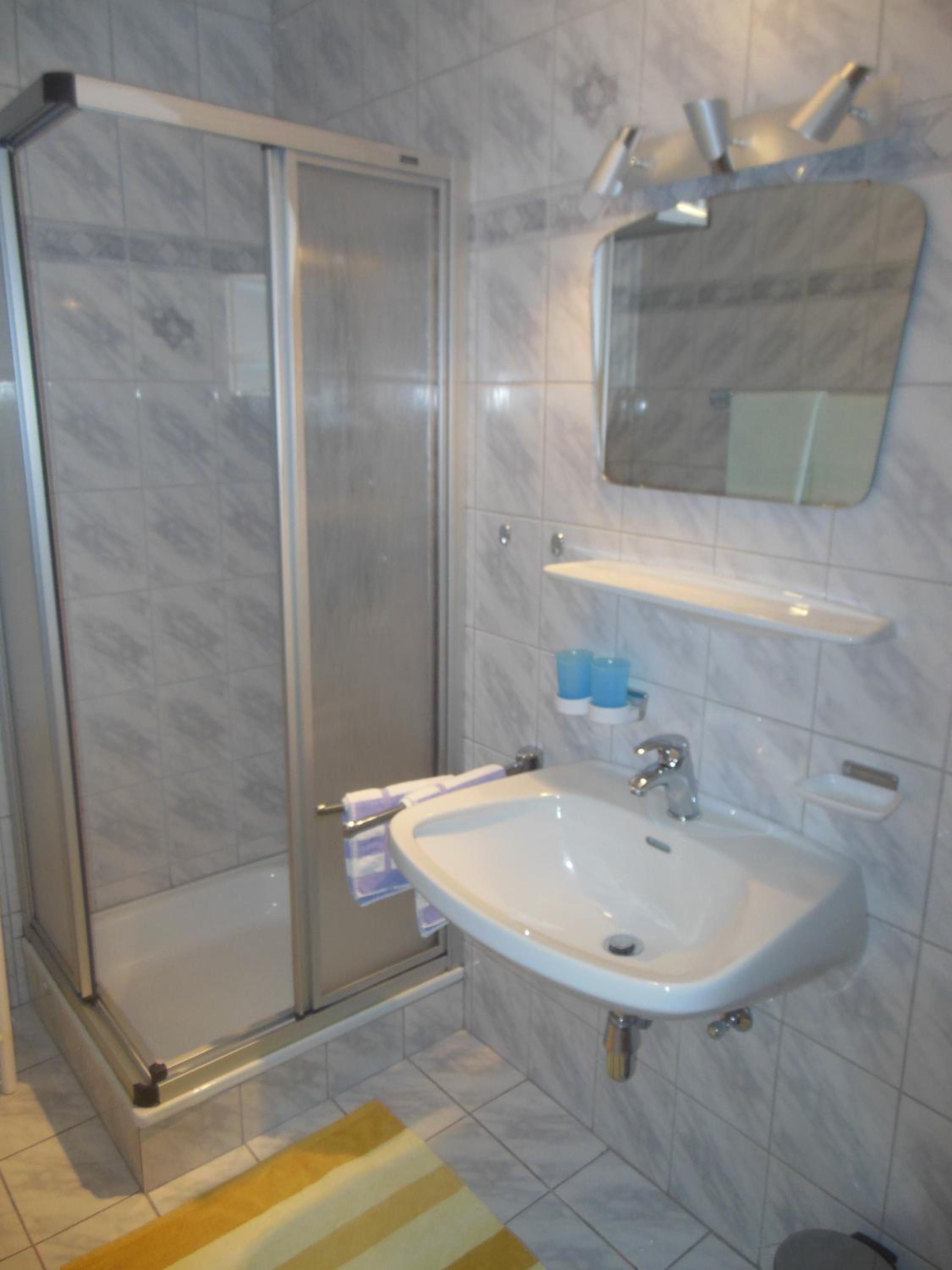 One-Bedroom Apartment with Balcony photo 2