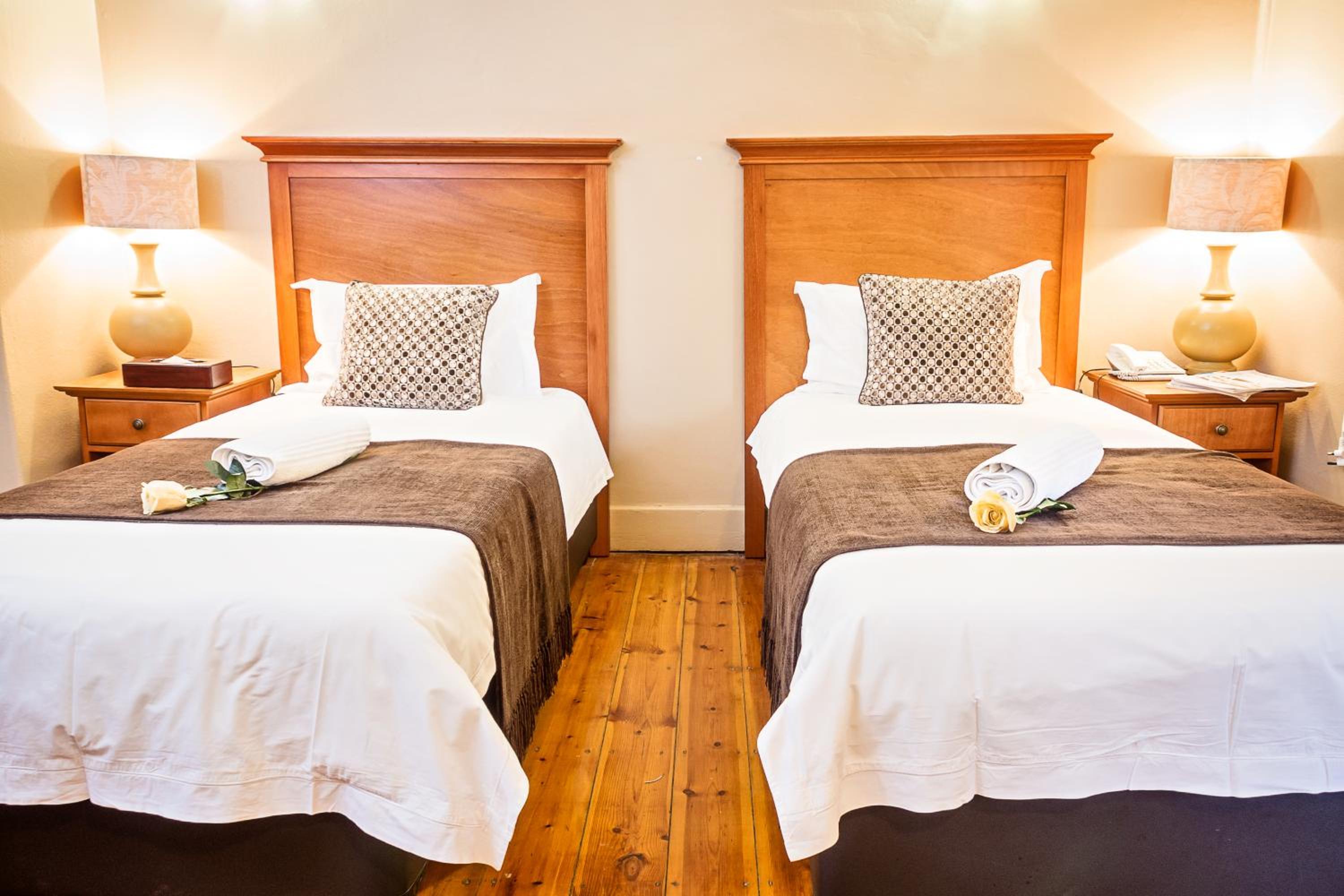 Twin Room - Photo 4