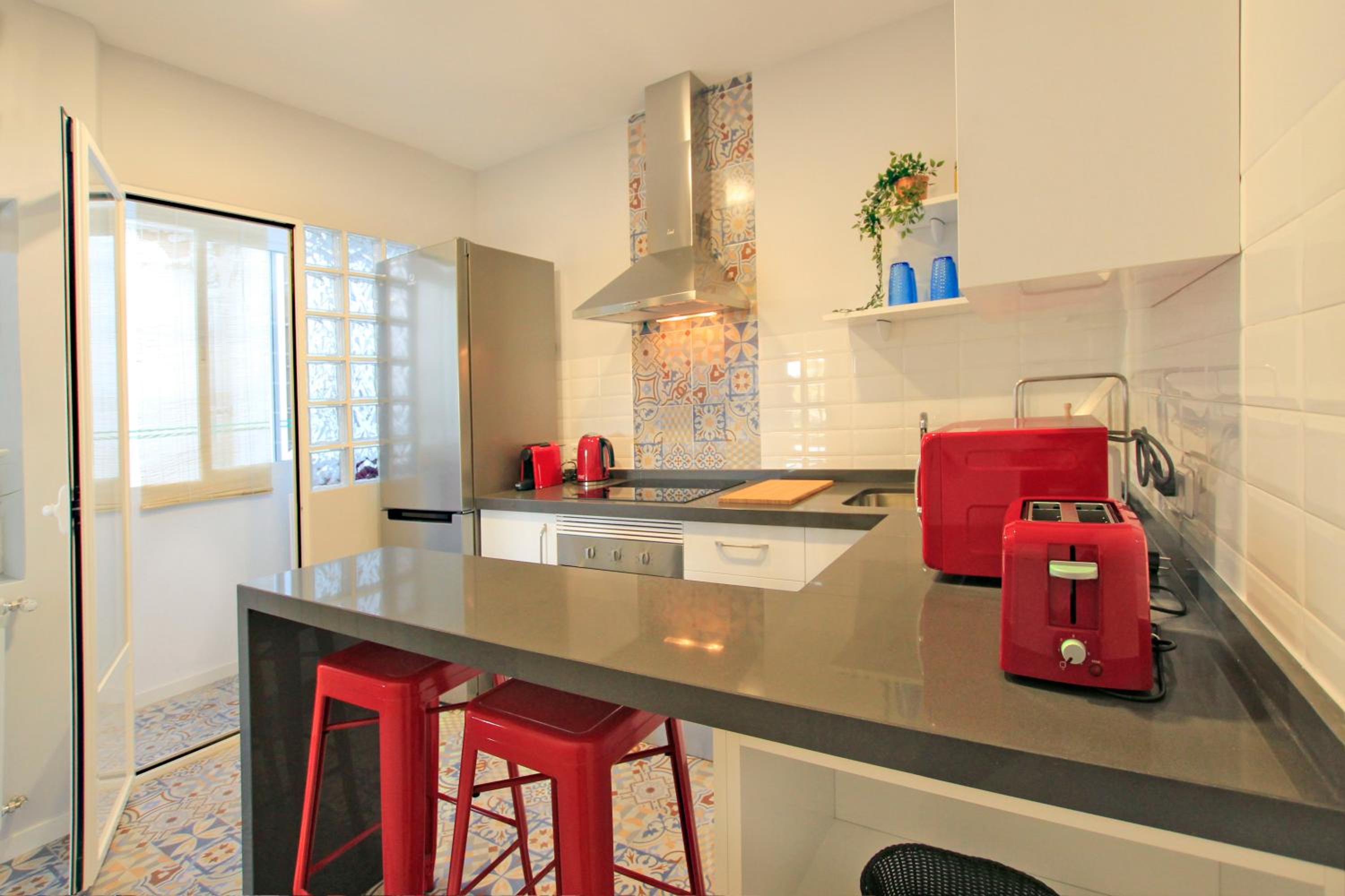 Two-Bedroom Apartment - Photo 7