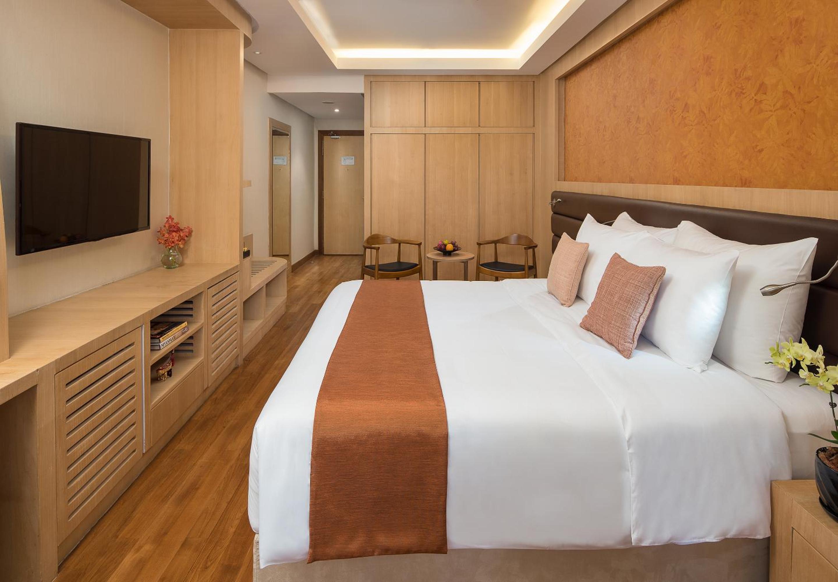 Deluxe King Room photo 3