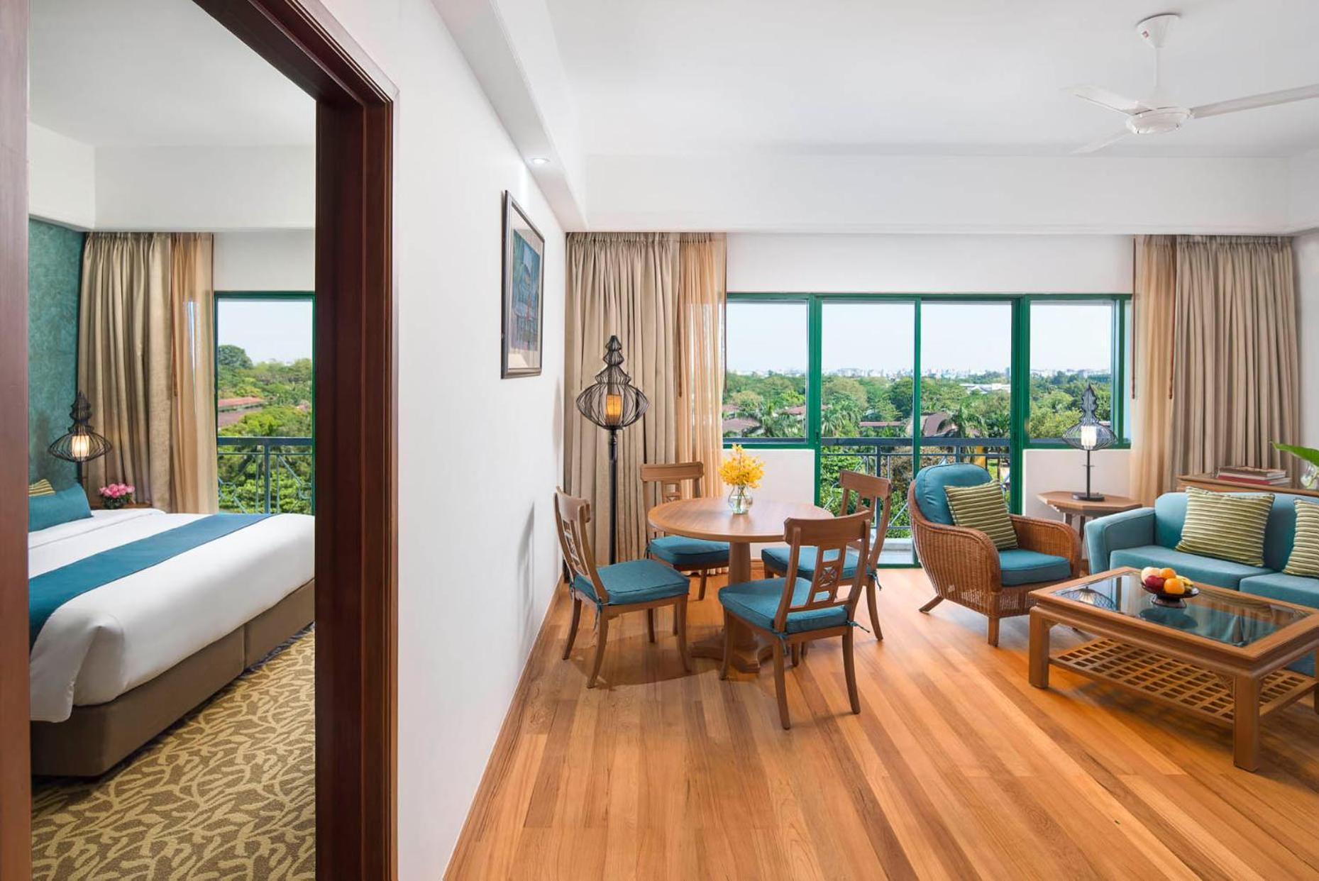 Two-Bedroom Suite Apartment with Balcony