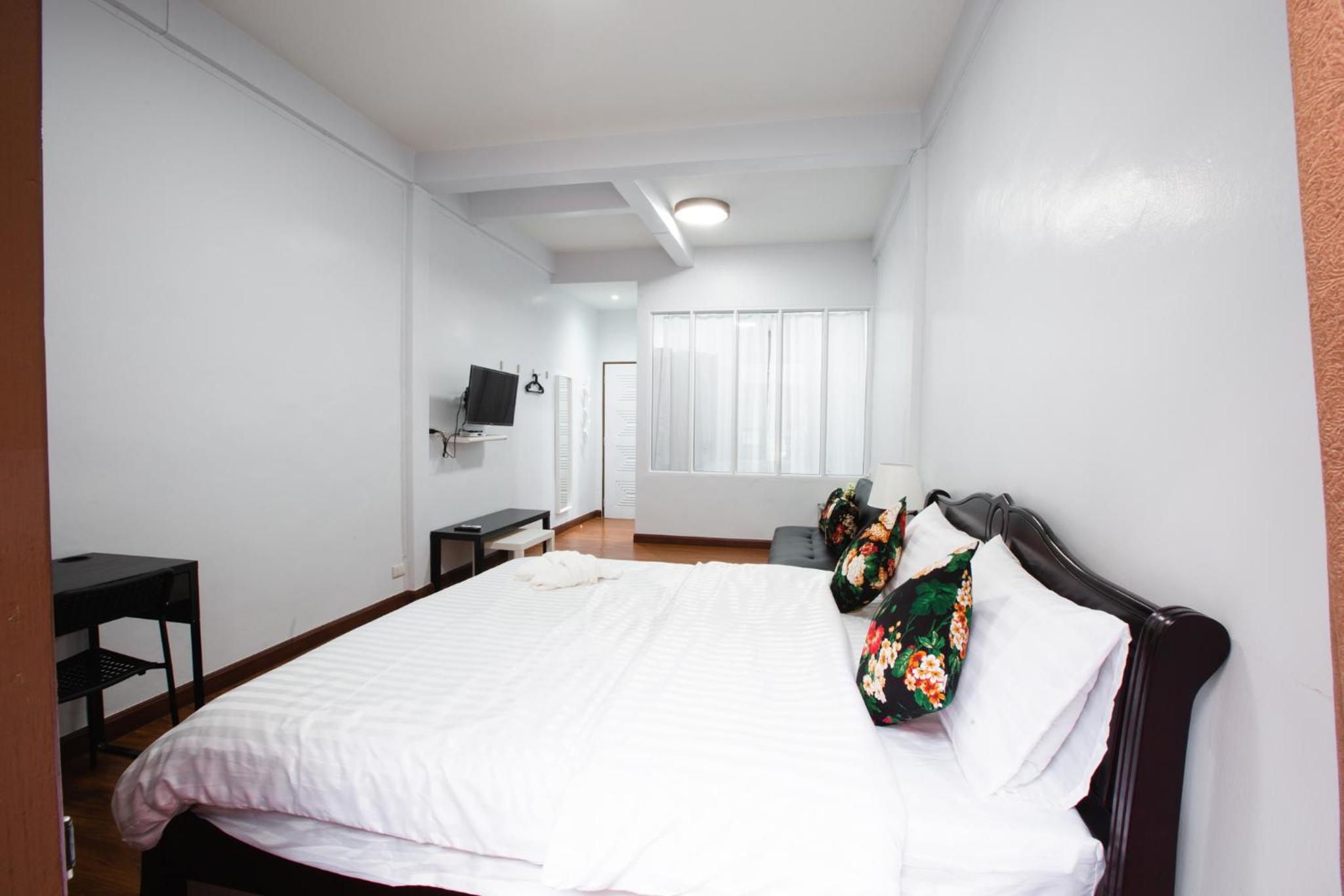 Deluxe Apartment photo 2