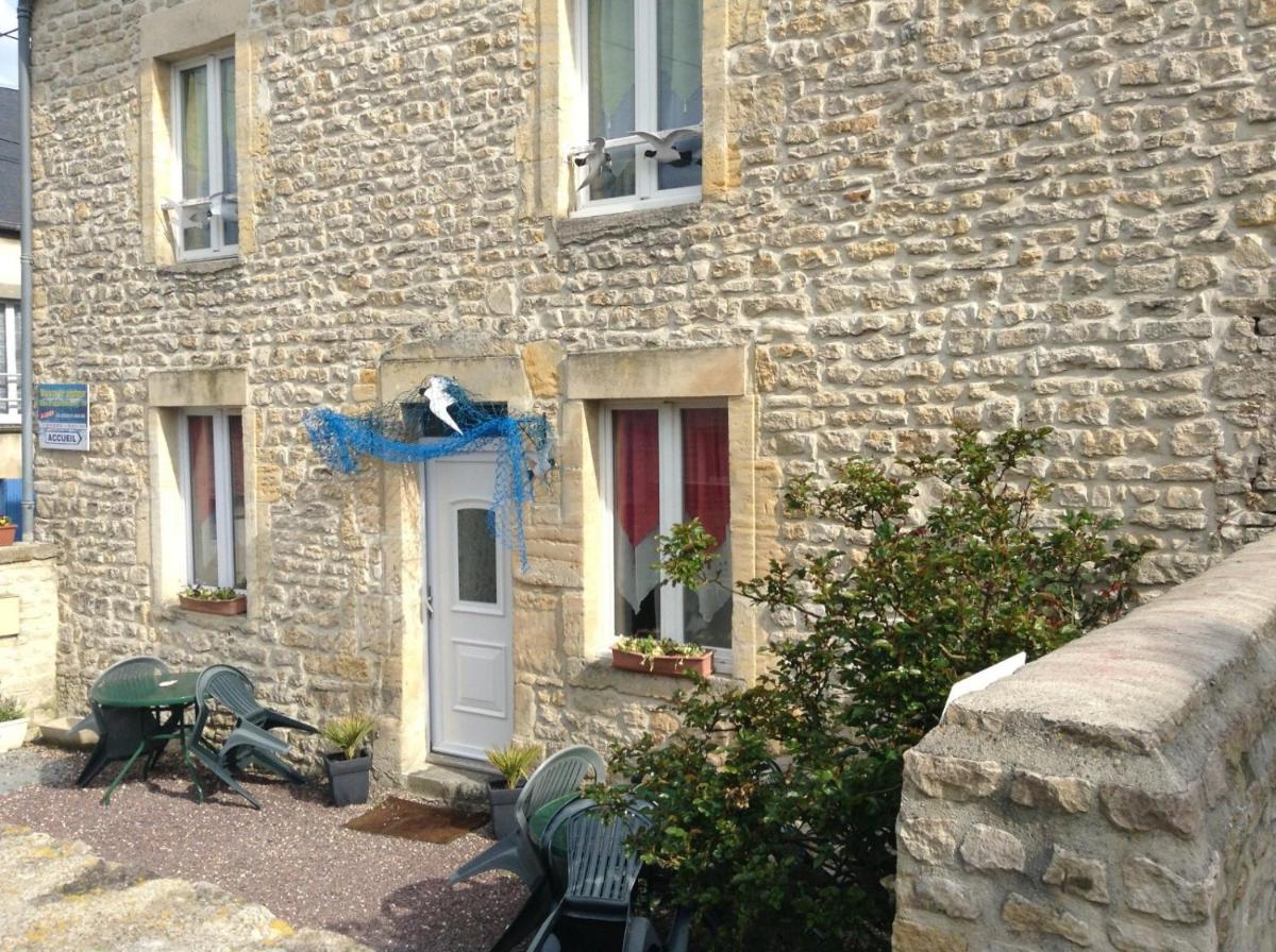 Apartment with Terrace photo 2