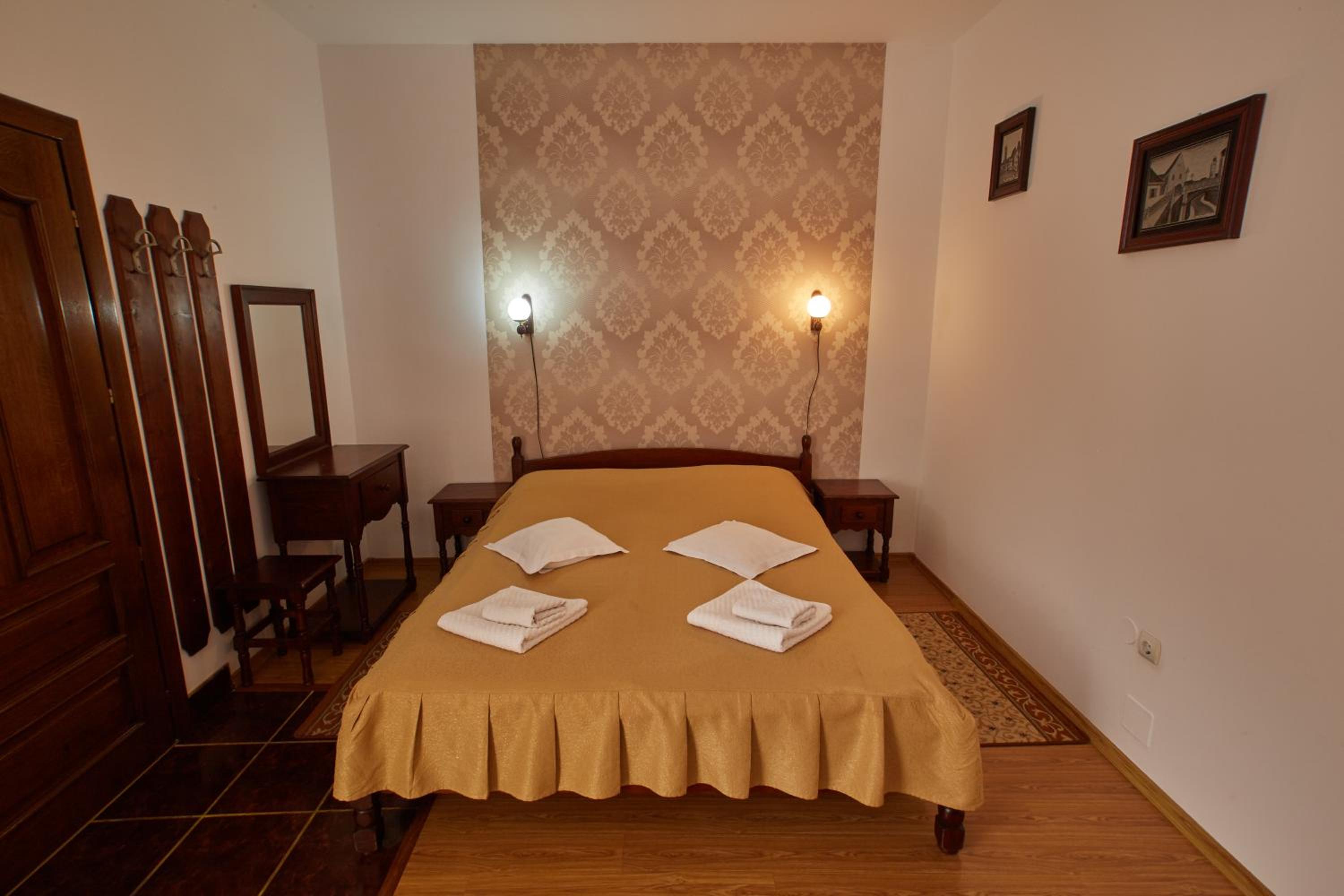 Double or Twin Room - Photo 1