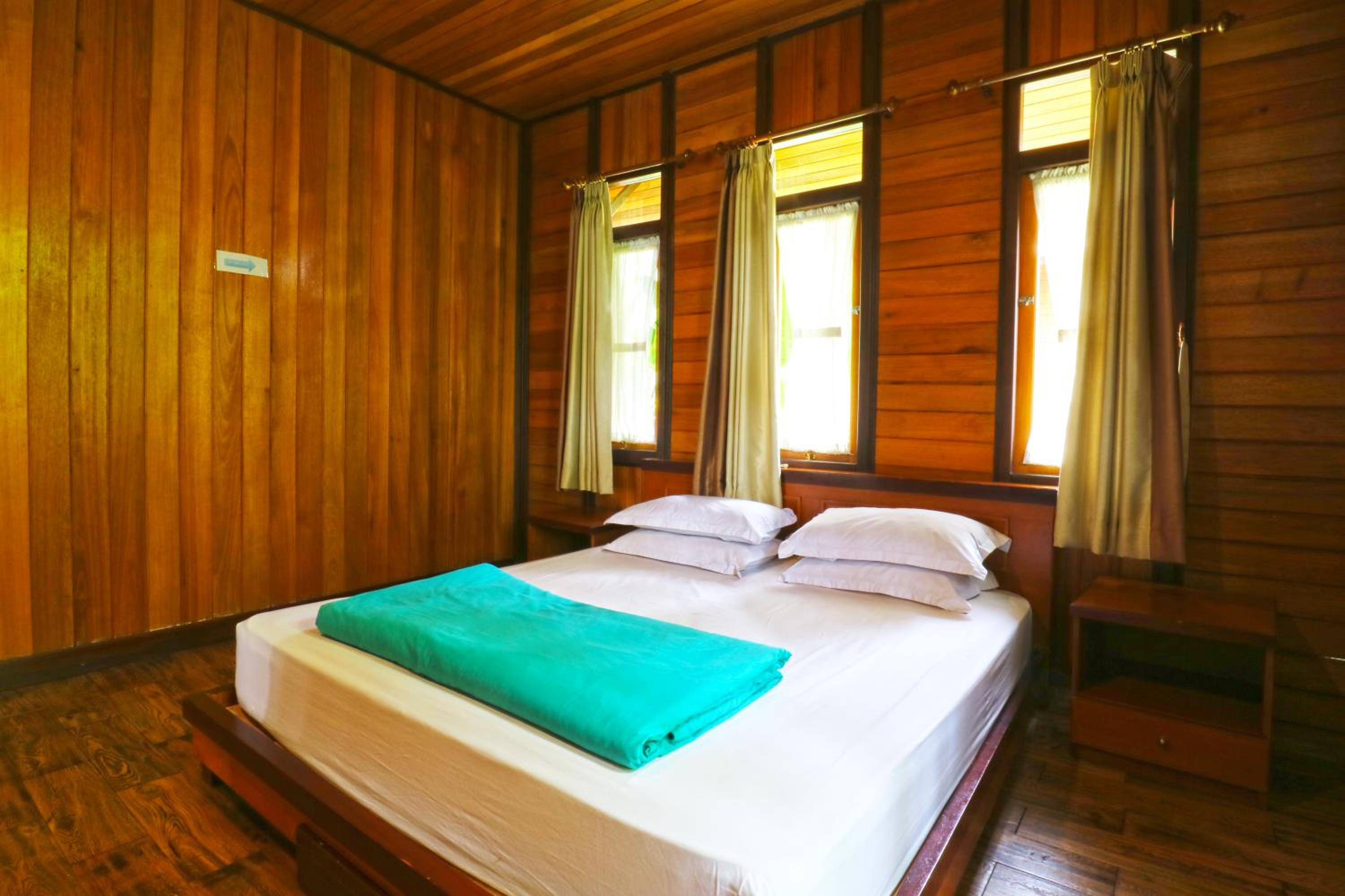 Three-Bedroom Villa - Photo 1