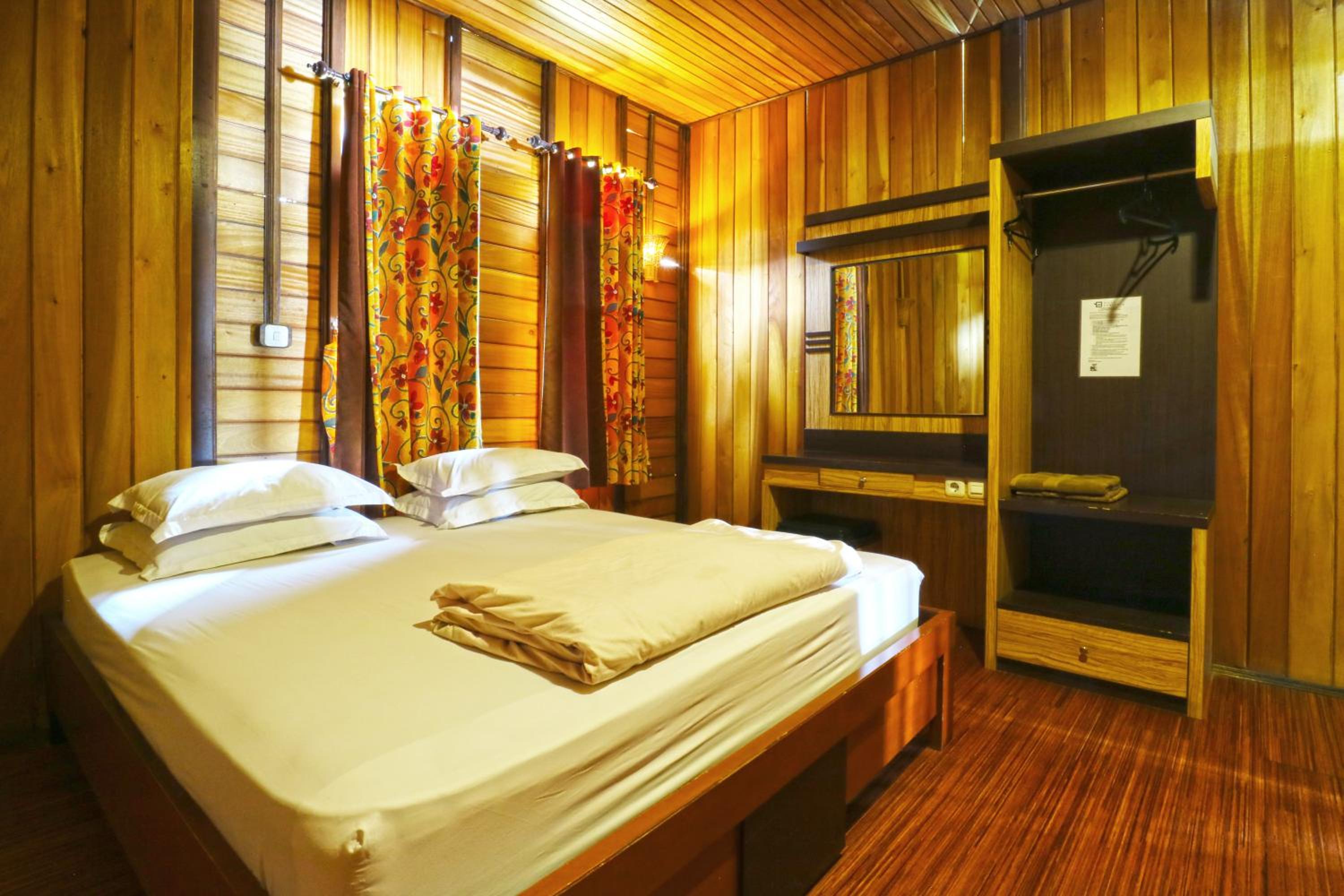 Three-Bedroom Villa - Photo 3
