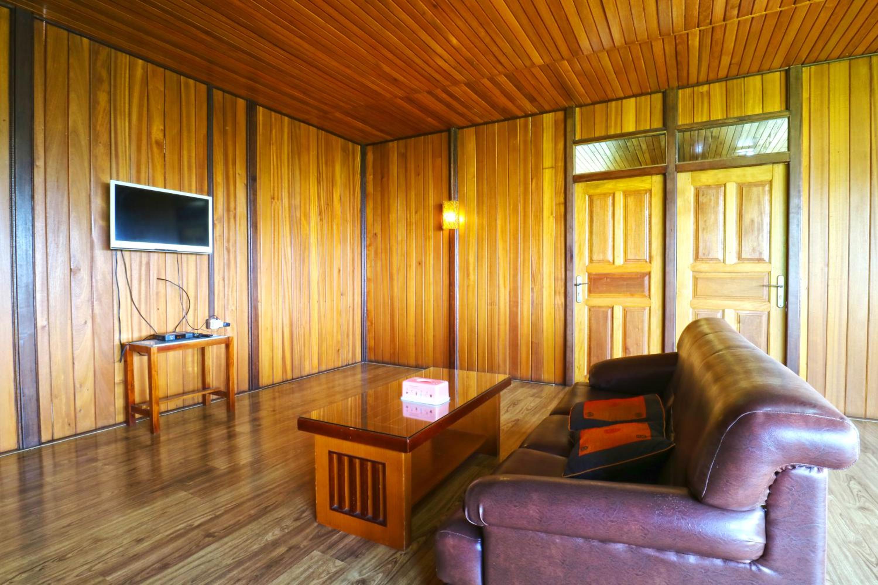 Villa - Photo 3