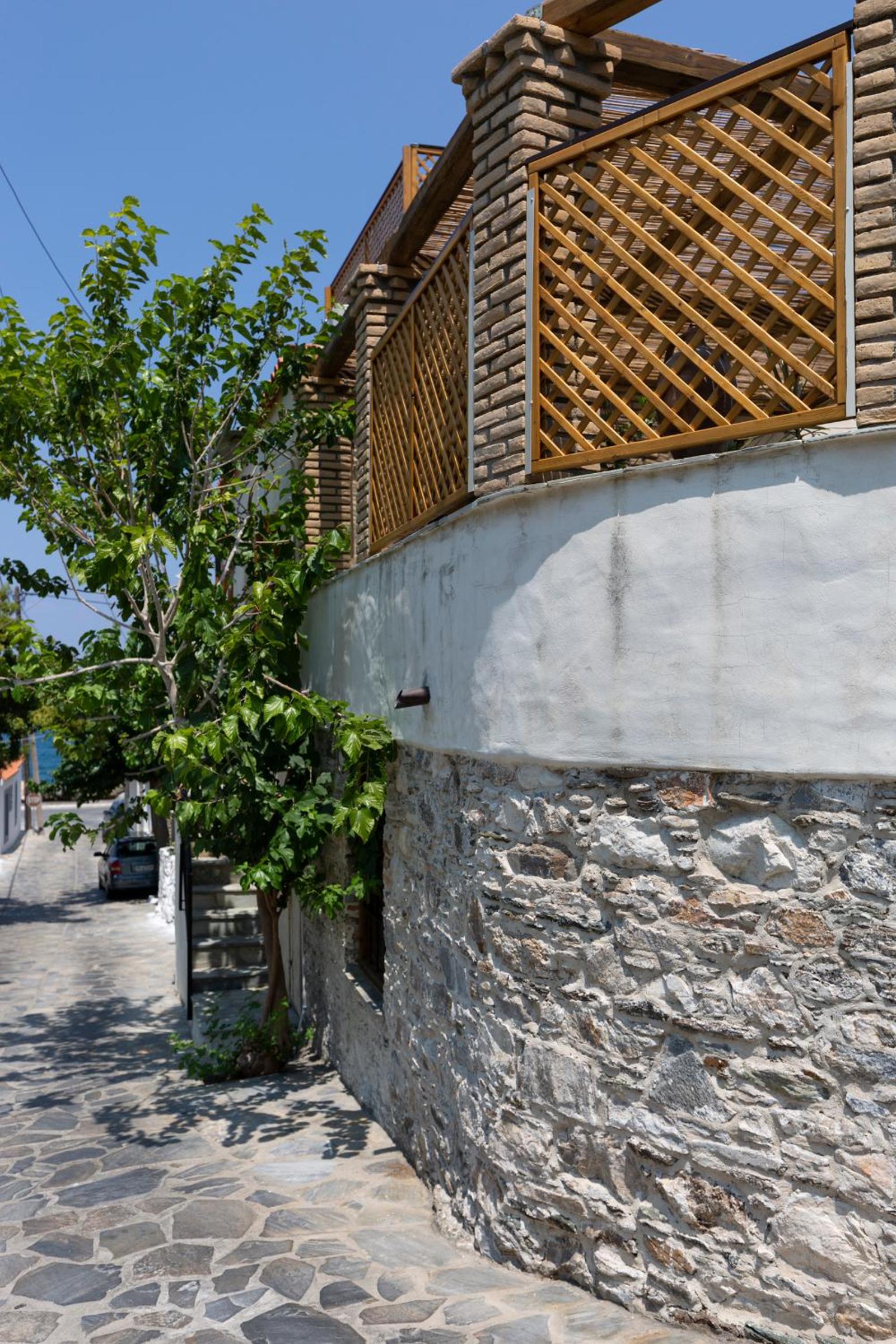 Villa with Sea View - Photo 24
