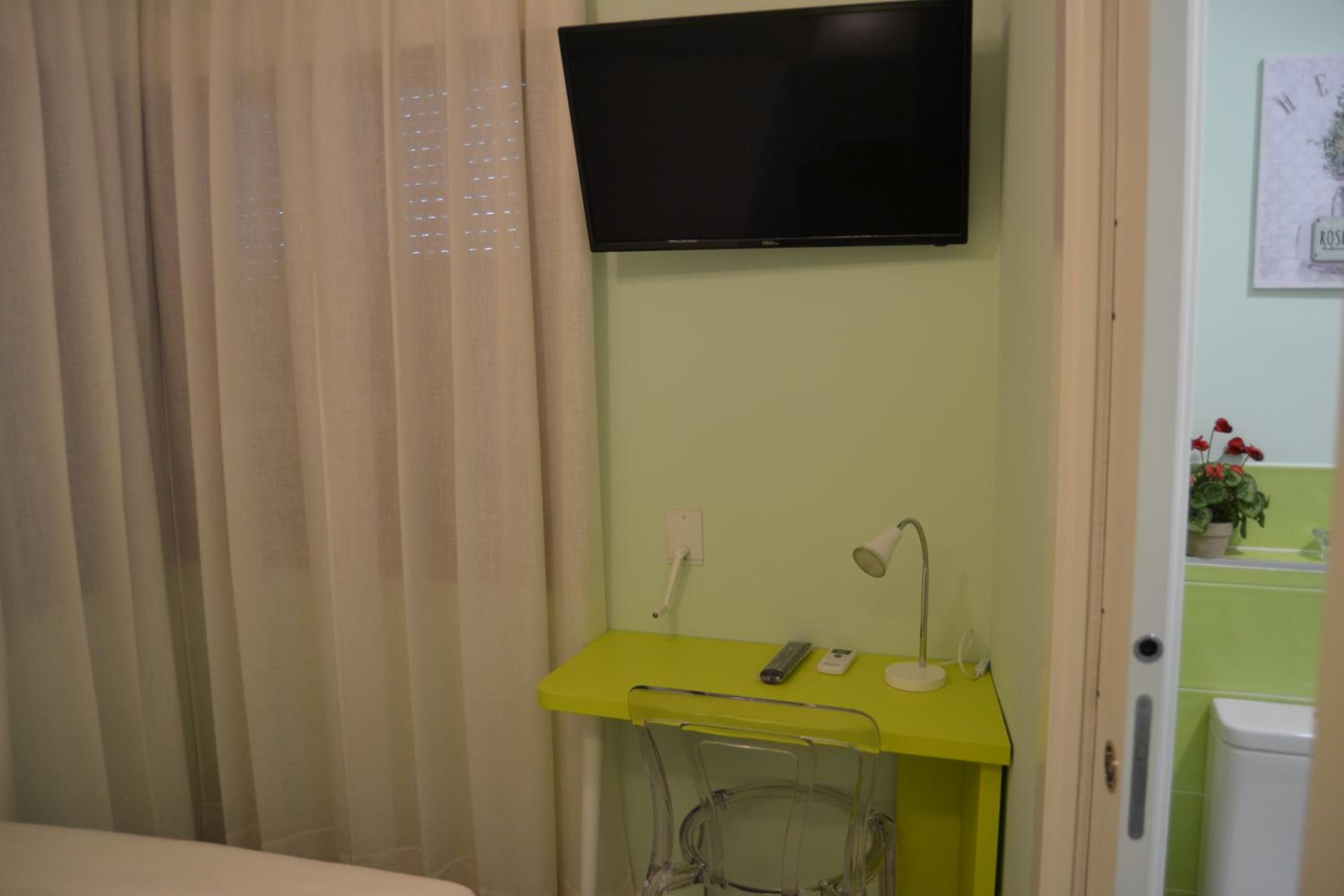 Single Room photo 3