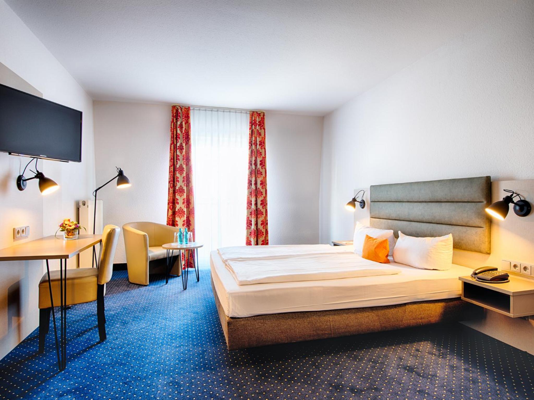 Business Double Room - Photo 1