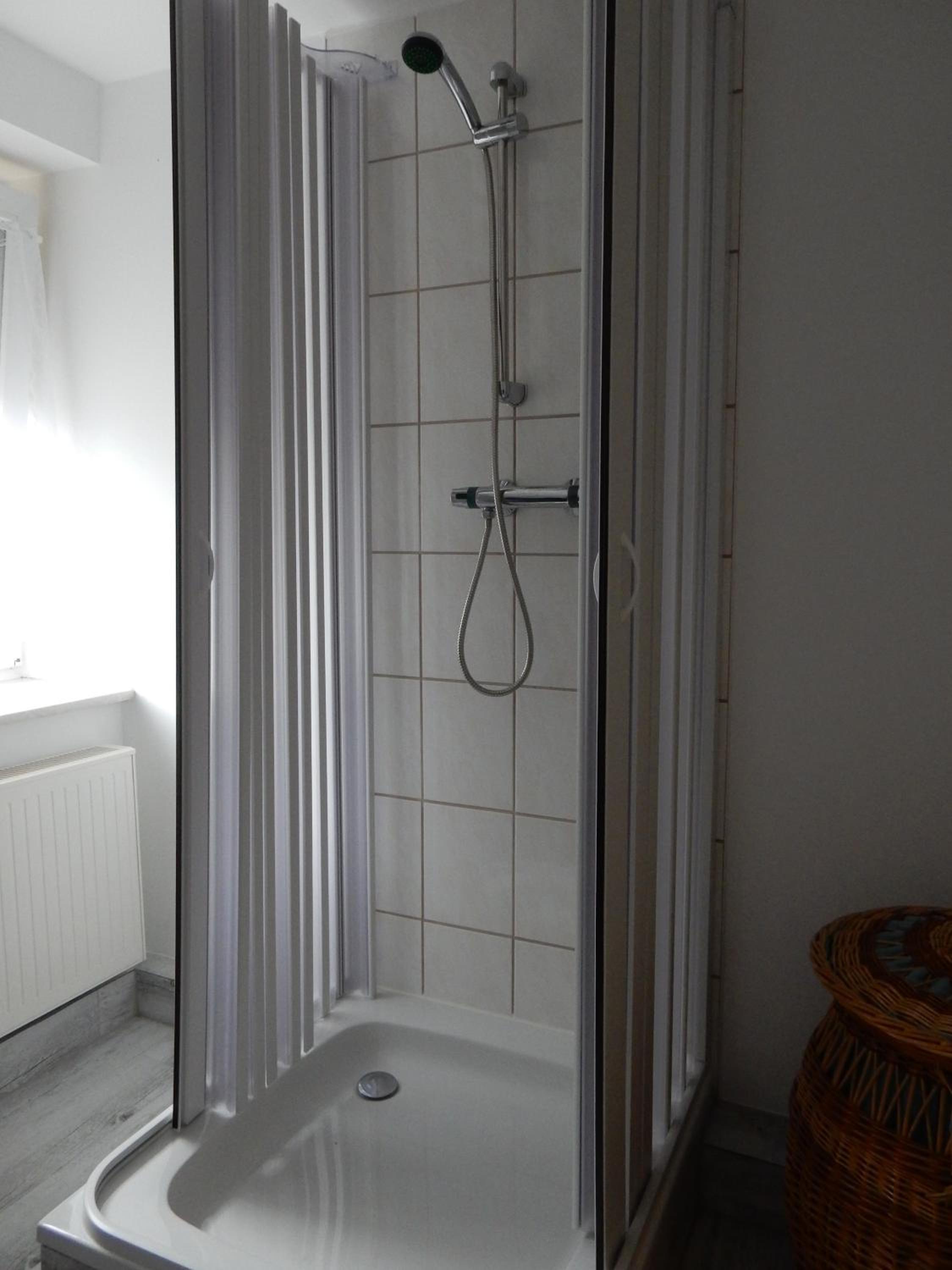 One-Bedroom Apartment - Photo 6