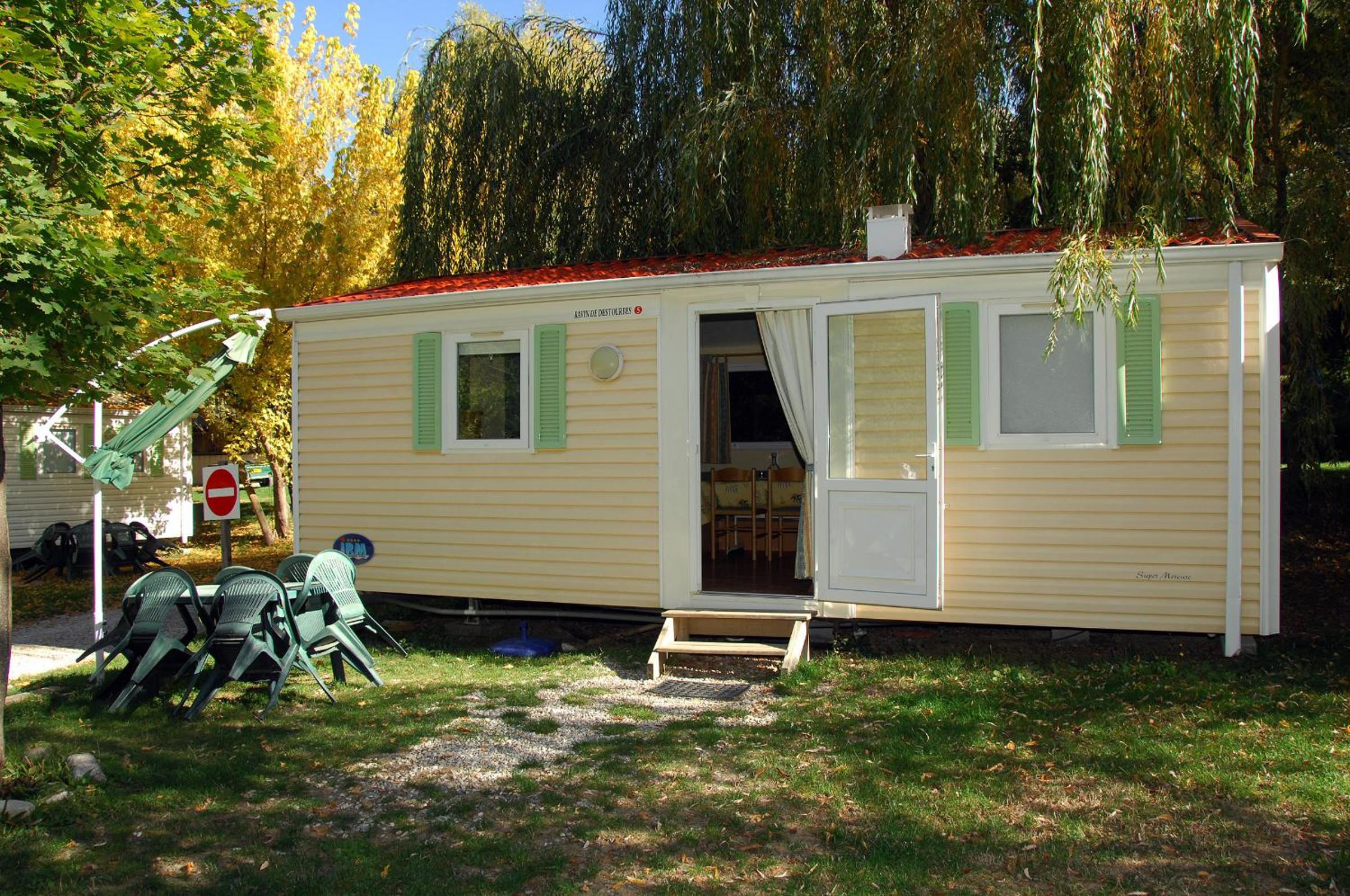 Superior Mobile Home (4 Adults) - Photo 4
