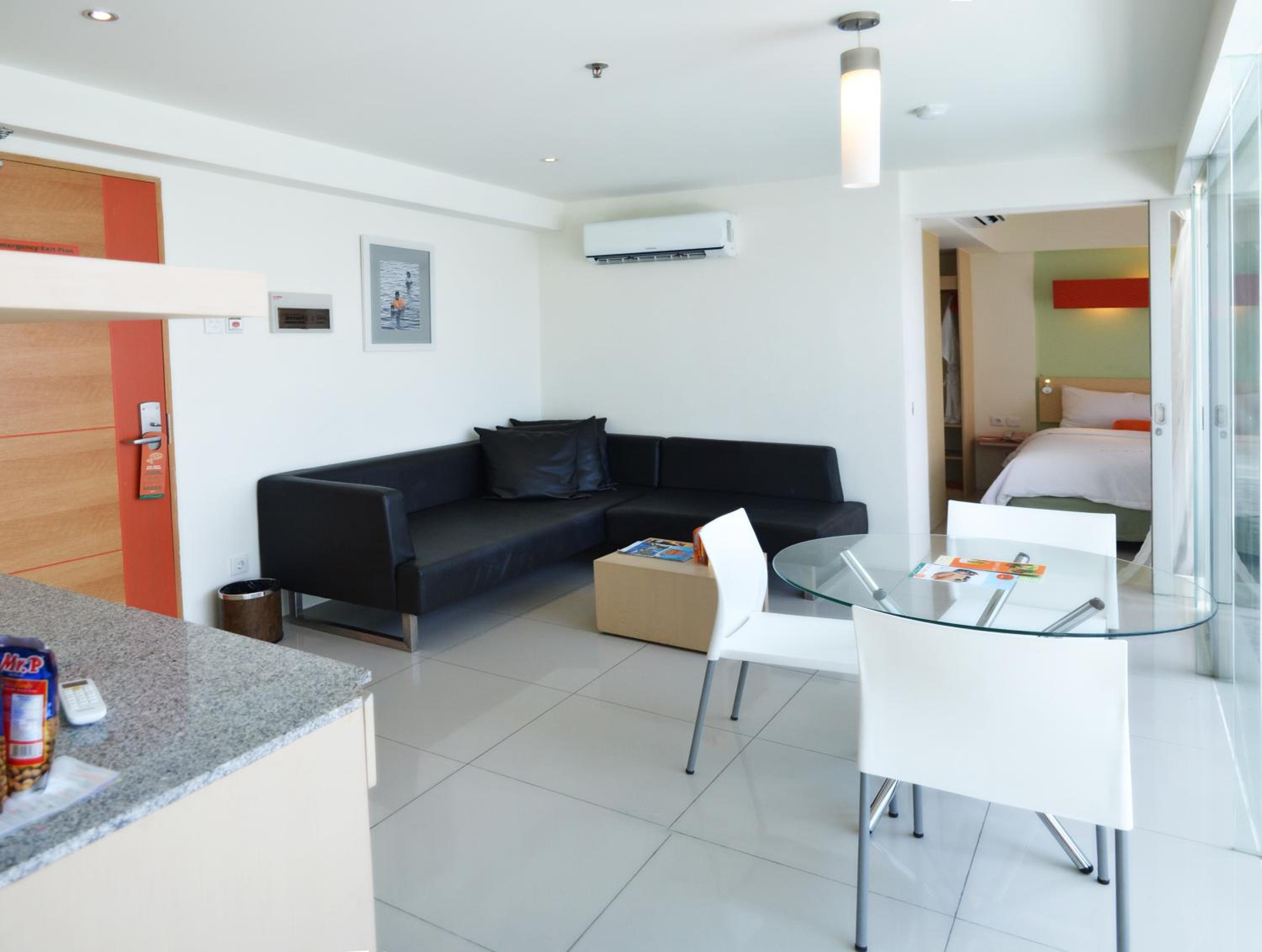 HARRIS Sunset Suite