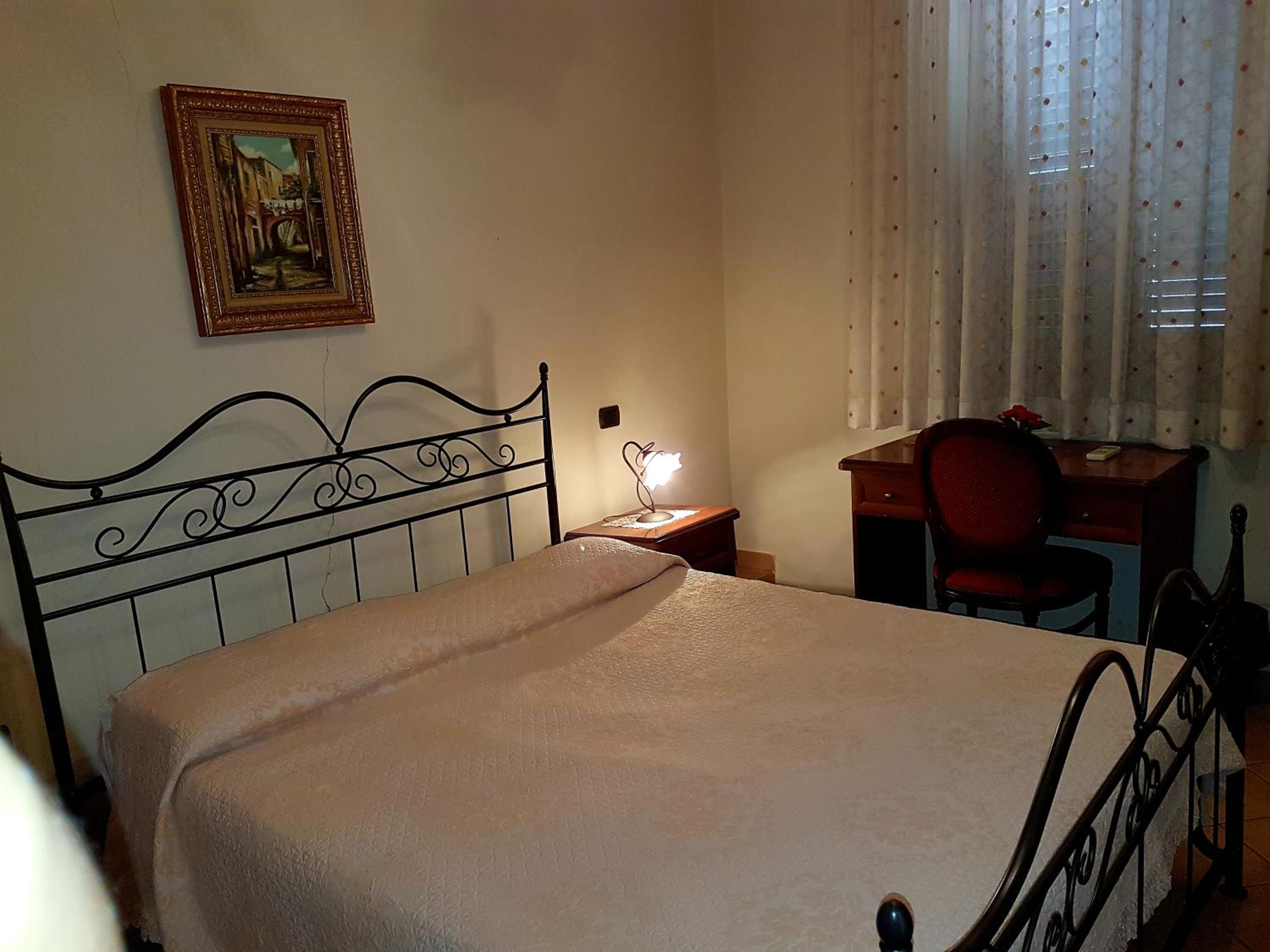 Double or Twin Room - Photo 2