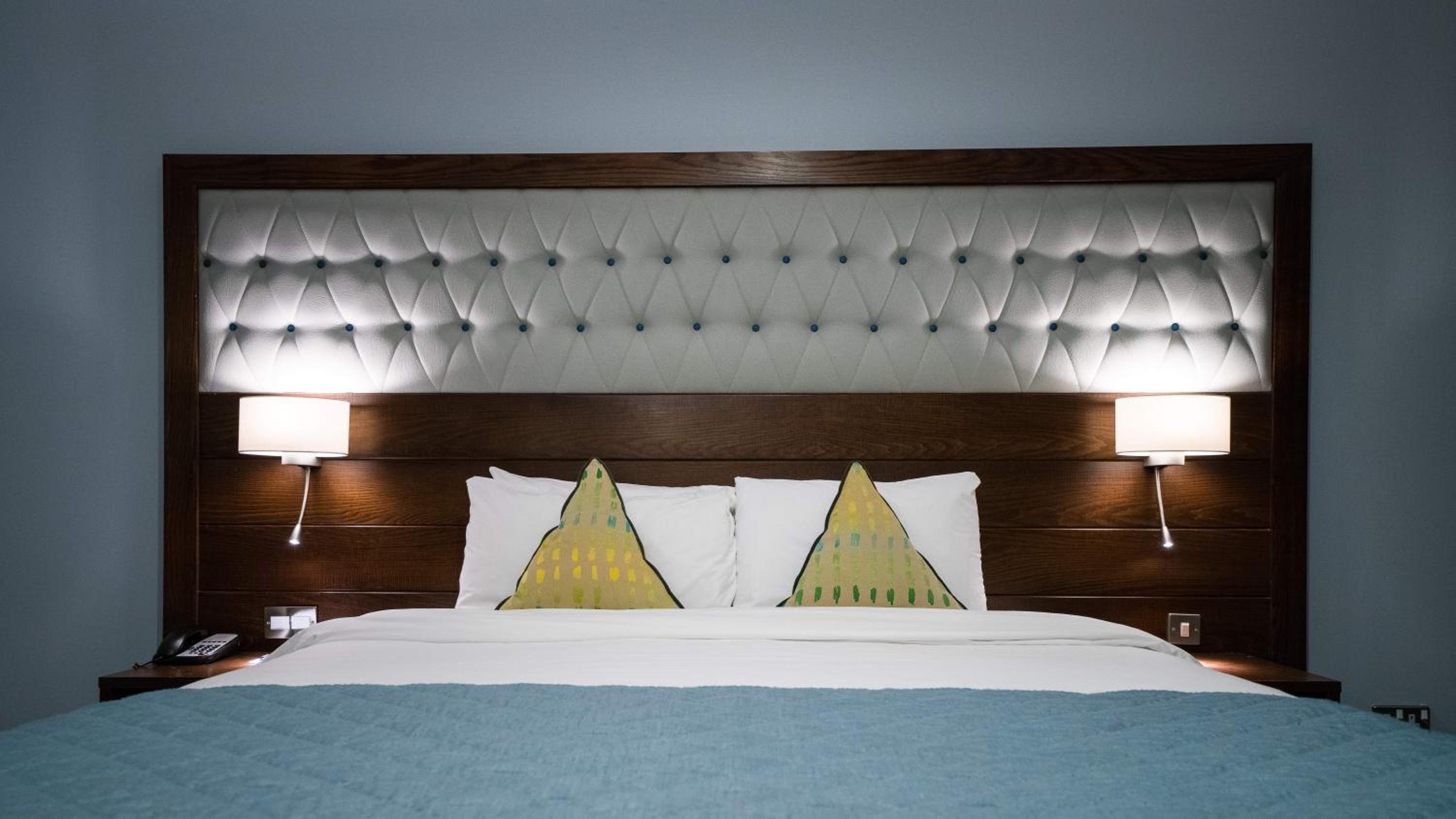 Executive King Room - Photo 3