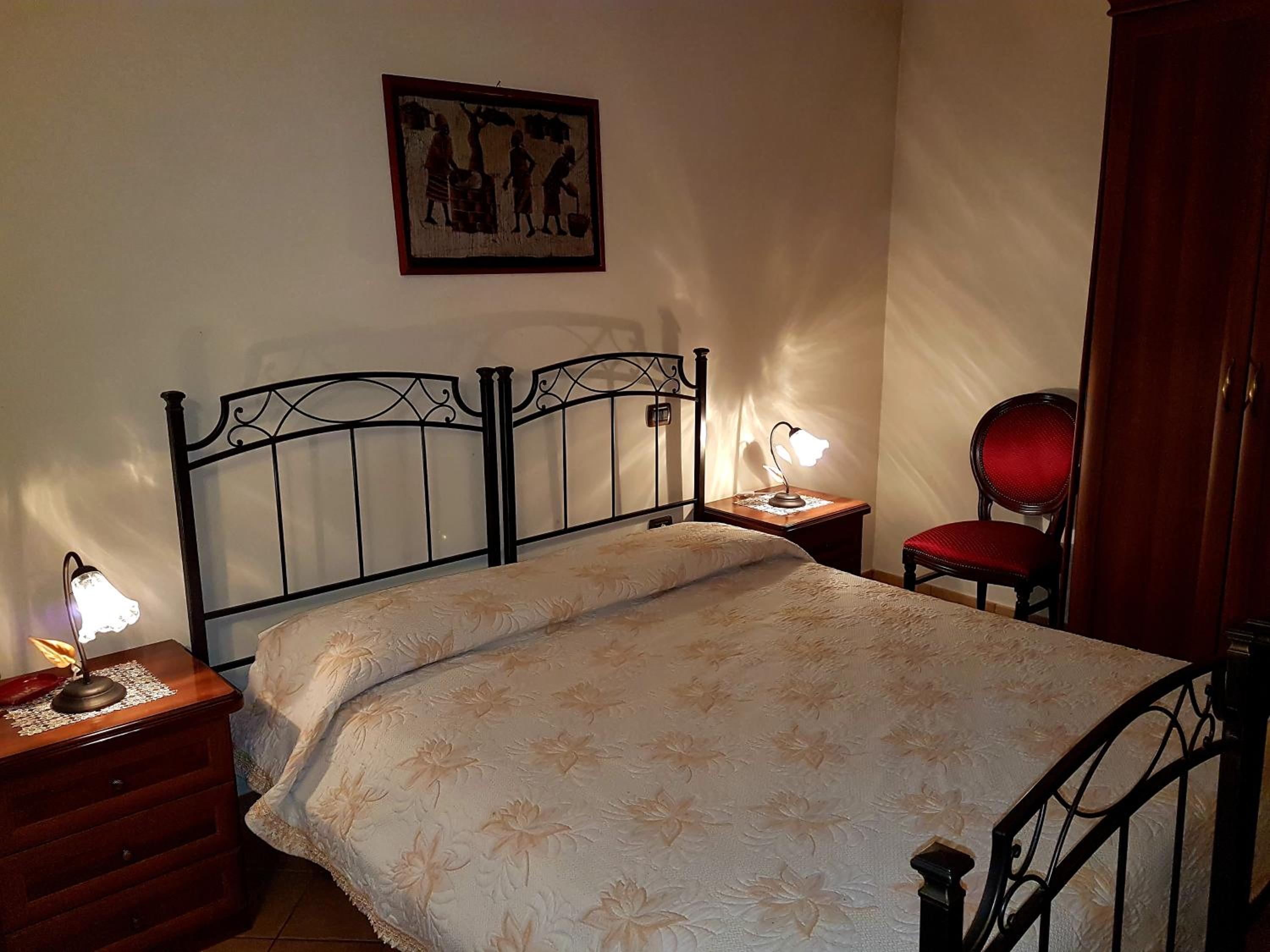 Double or Twin Room - Photo 7