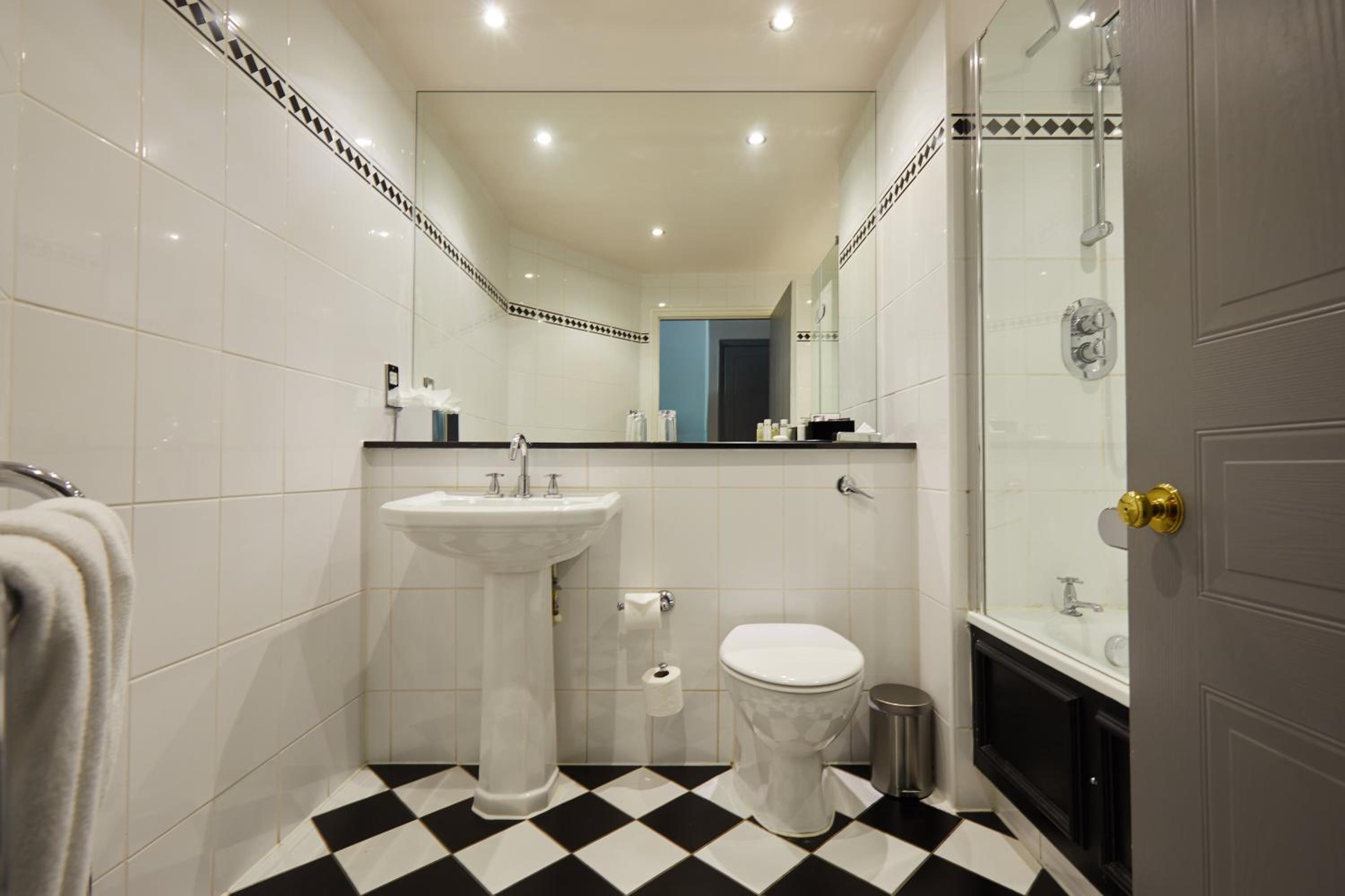 Superior Double Room - Non-Smoking photo 2