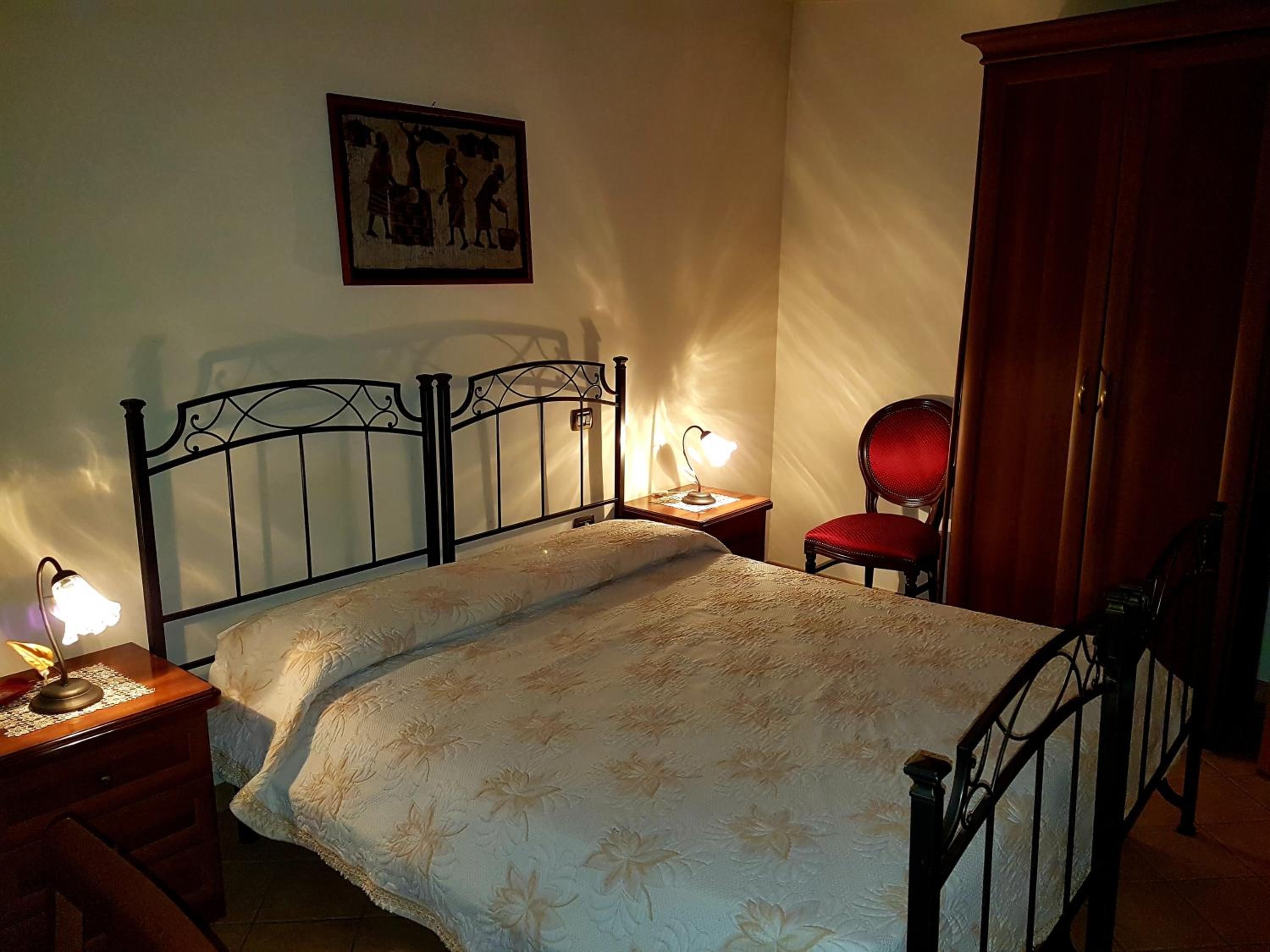 Double or Twin Room - Photo 10