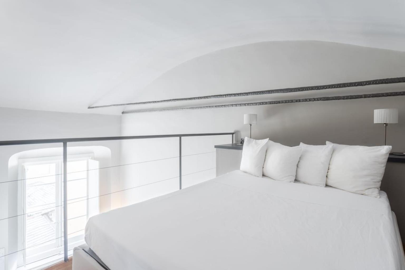 Studio - Split Level (5 Adults) photo 3
