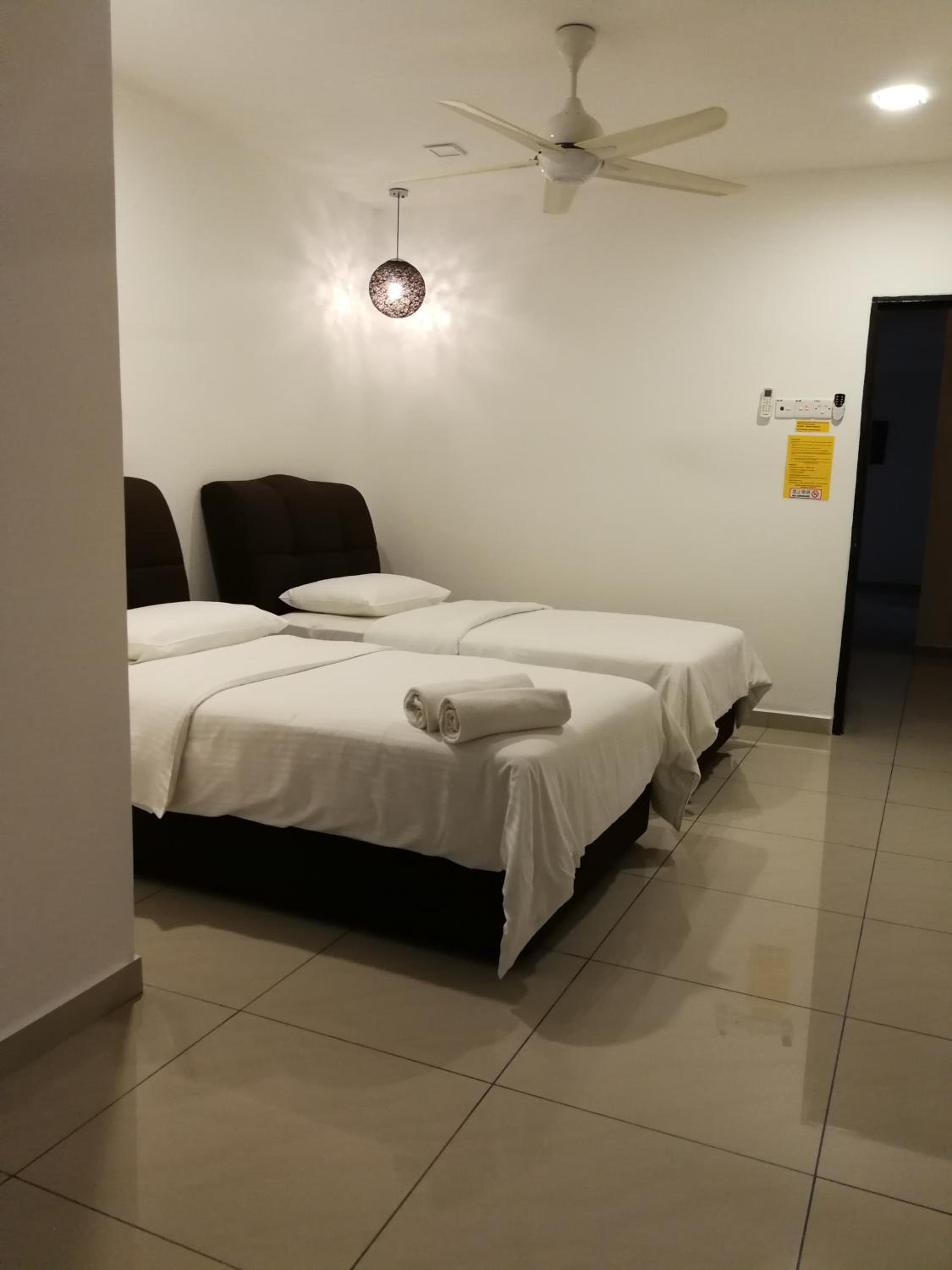 Double or Twin Room with Bathroom photo 2