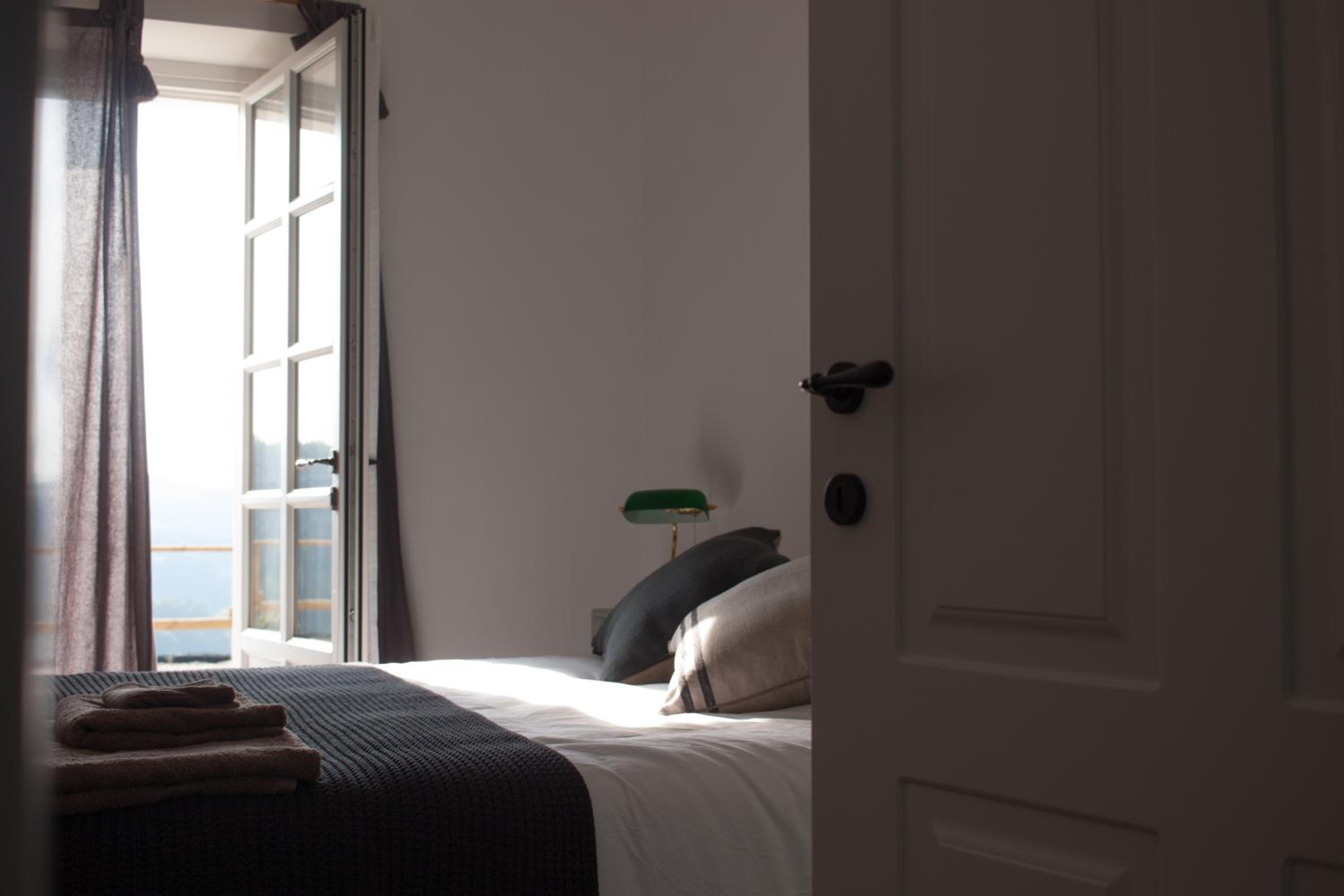 Double Room with Private Bathroom - Photo 5