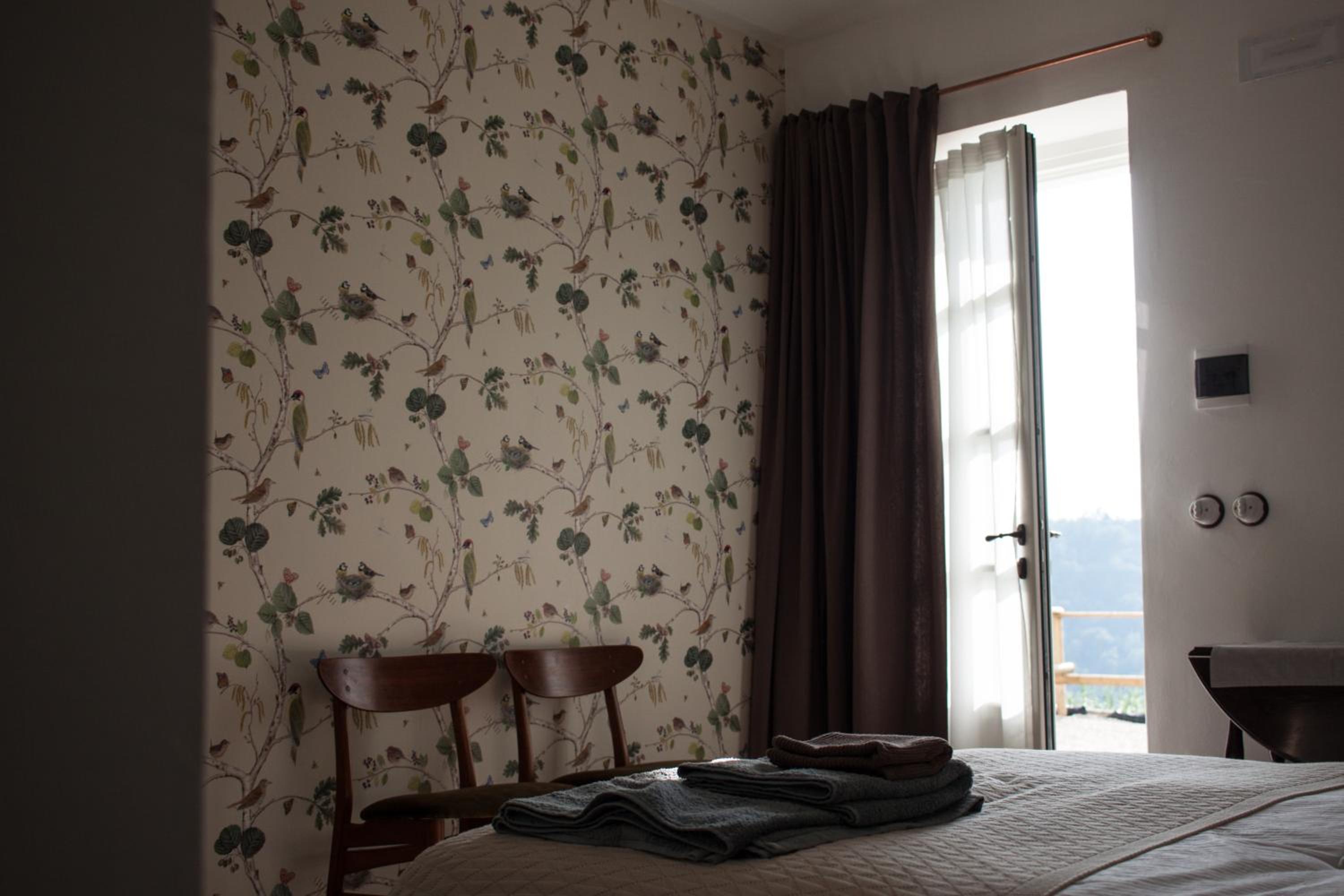 Deluxe Double Room with Shower - Photo 12