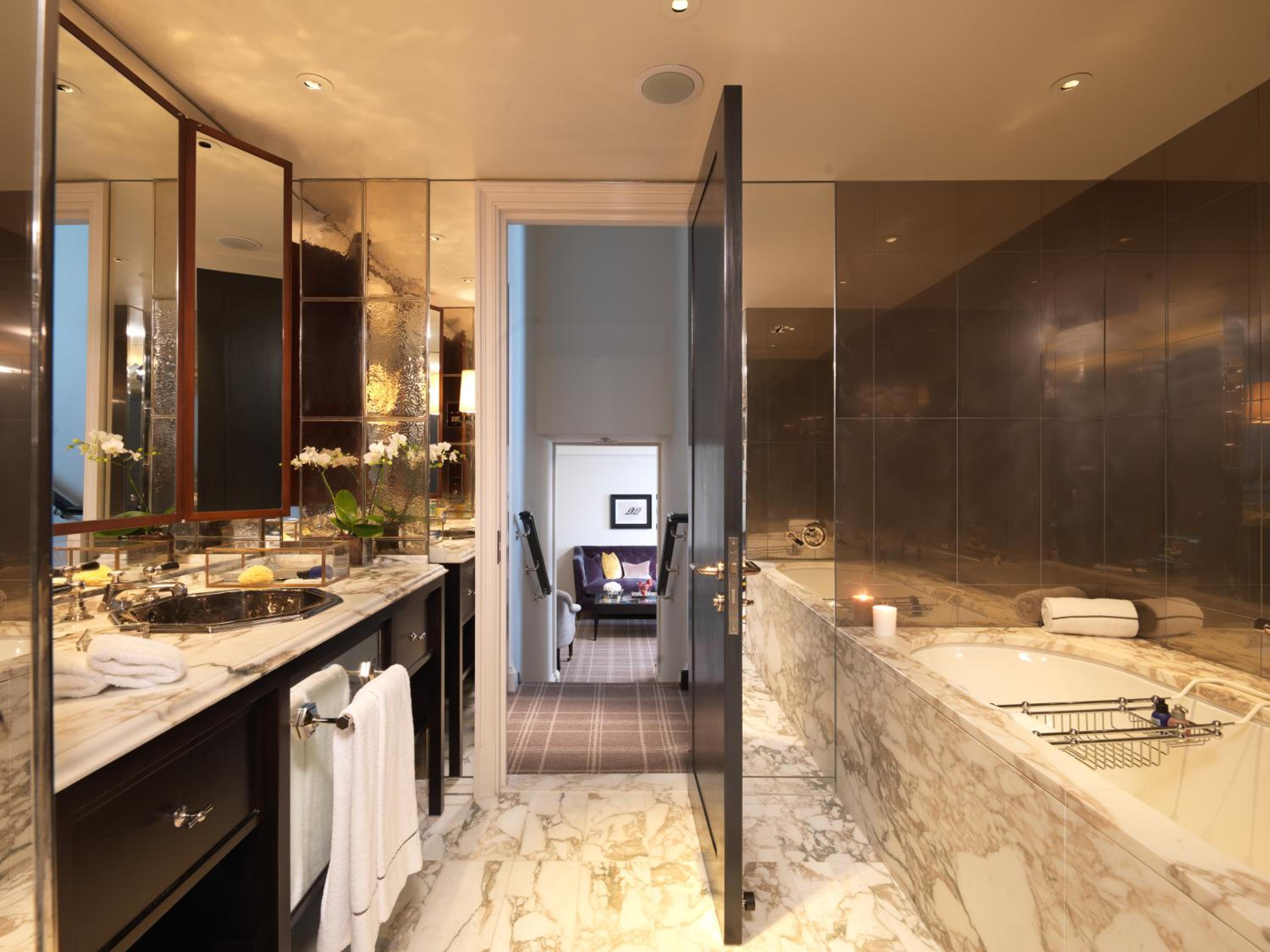 Superior Suite photo 2