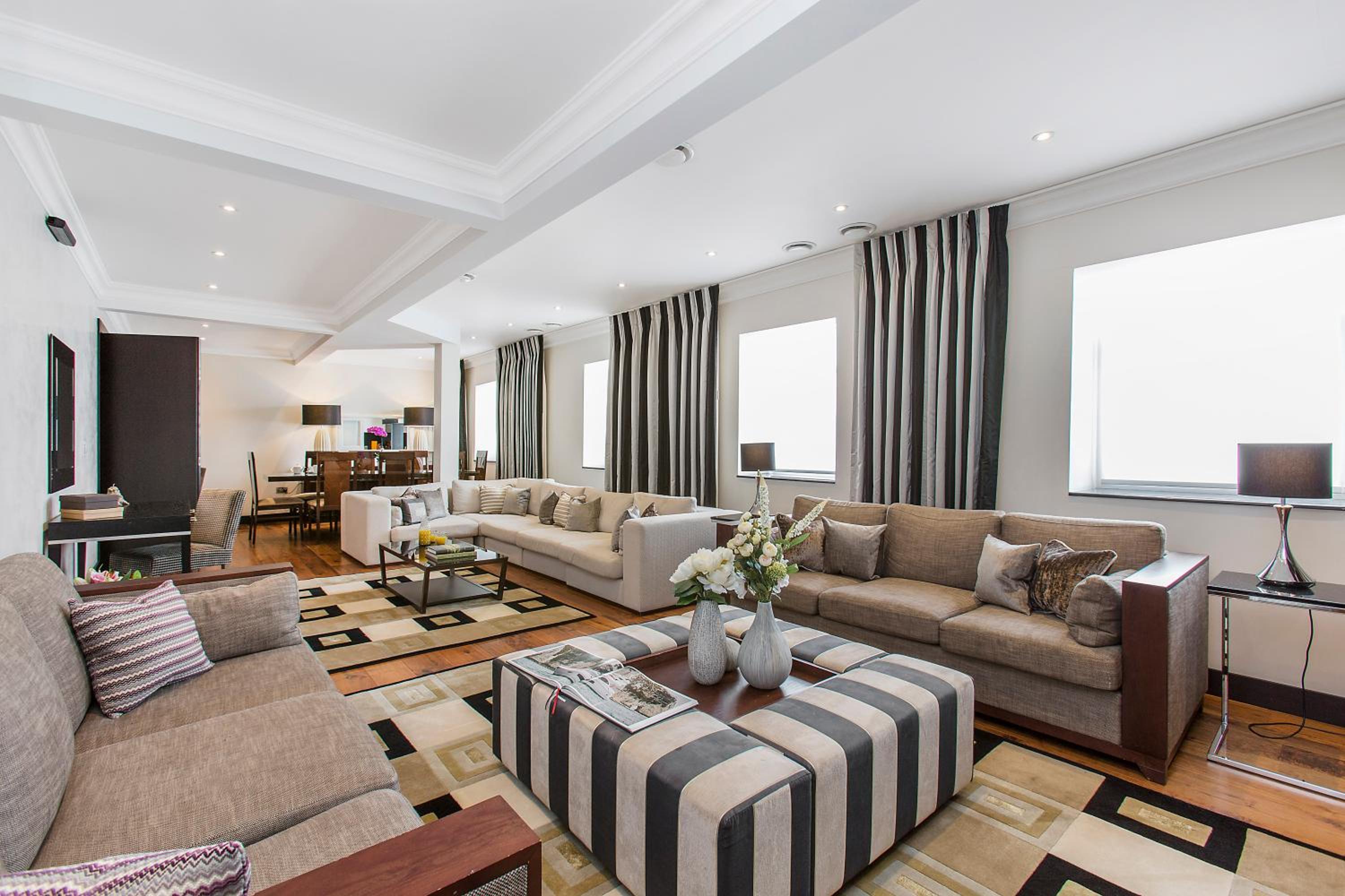 Luxury Four Bedroom Penthouse with Terrace photo 1