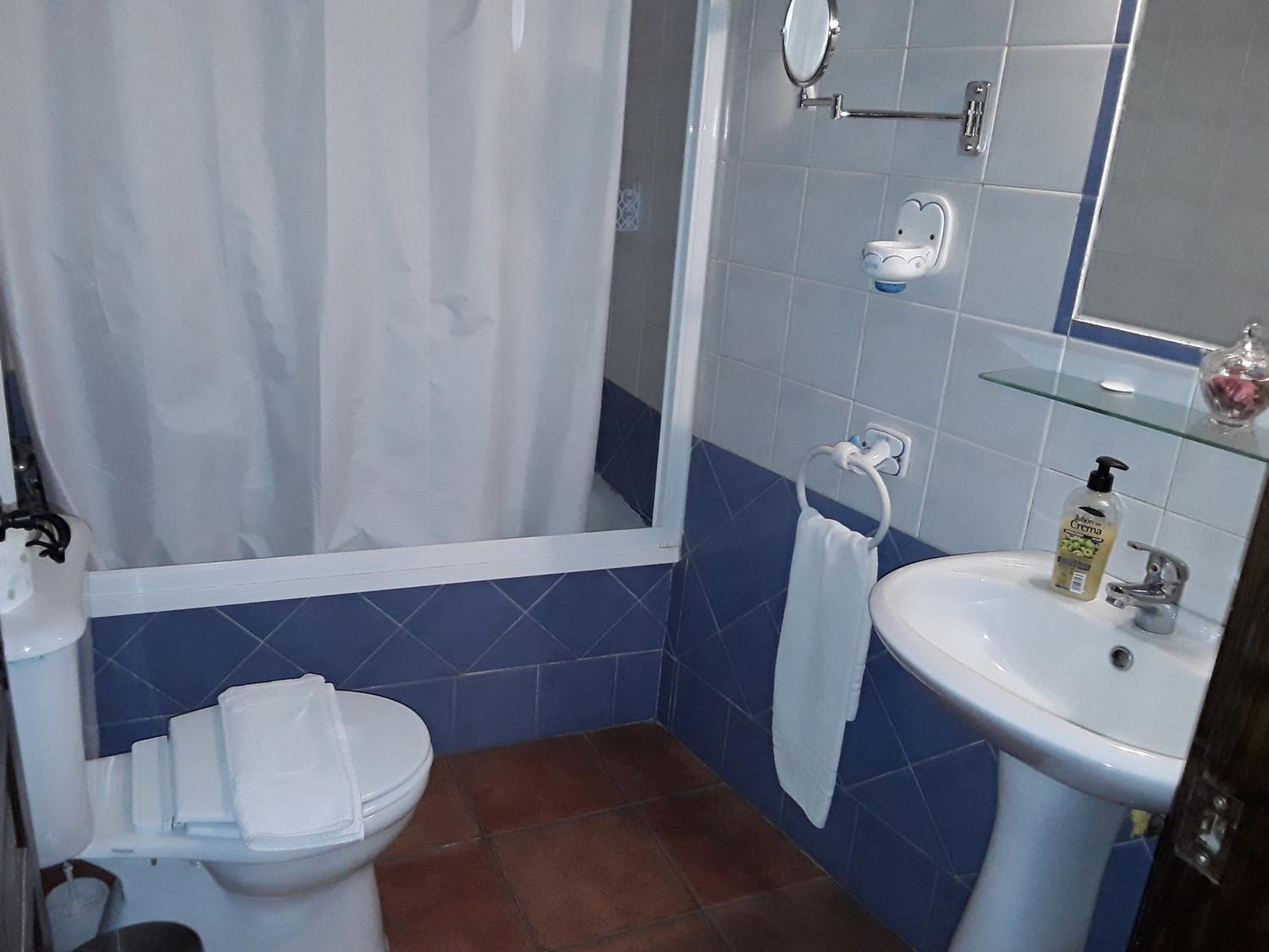 Triple Room - Photo 3