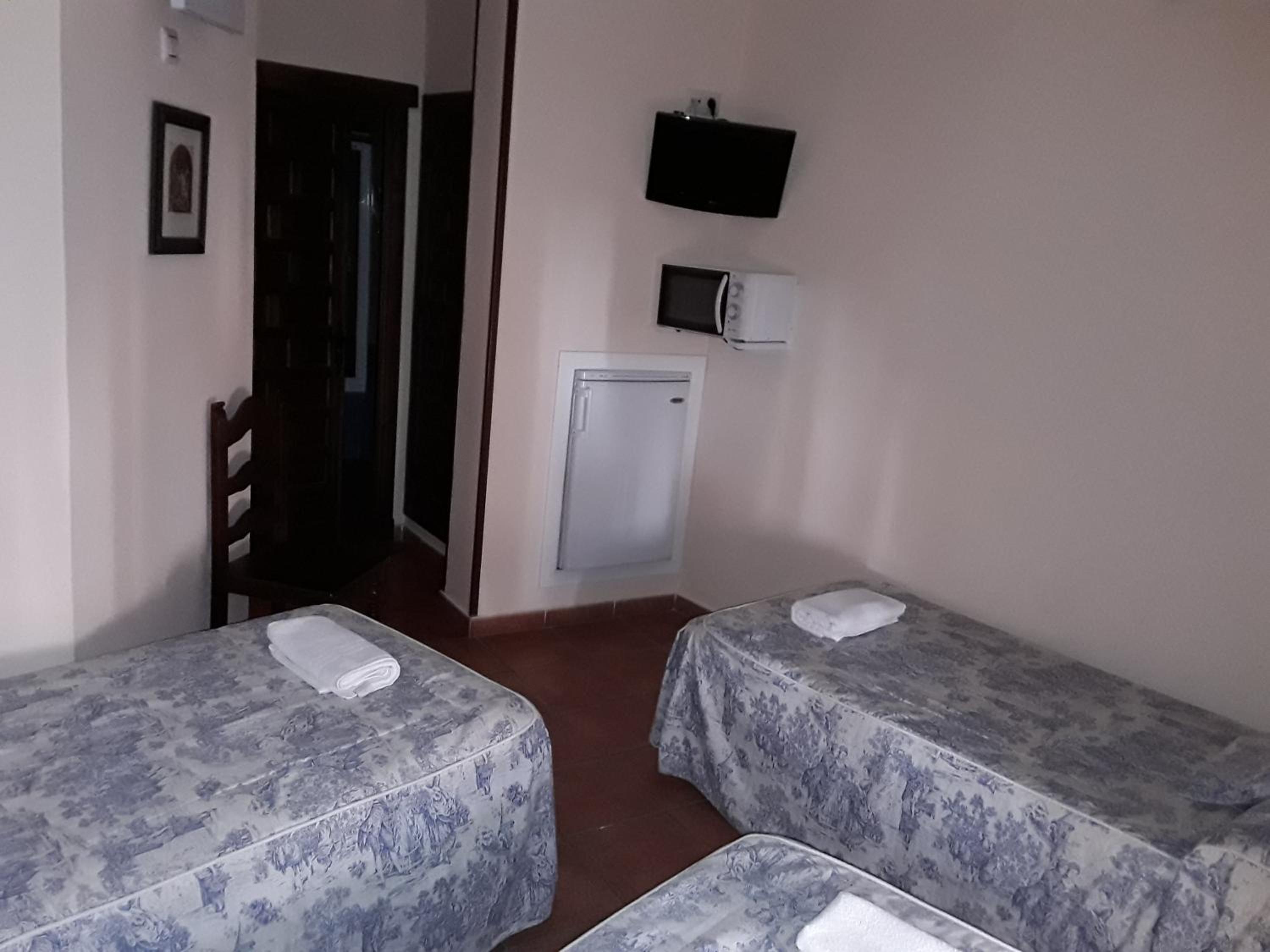 Triple Room - Photo 2